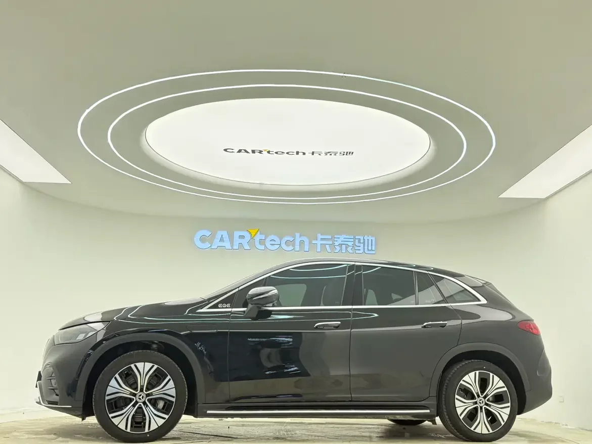 Mercedes-Benz EQE SUV