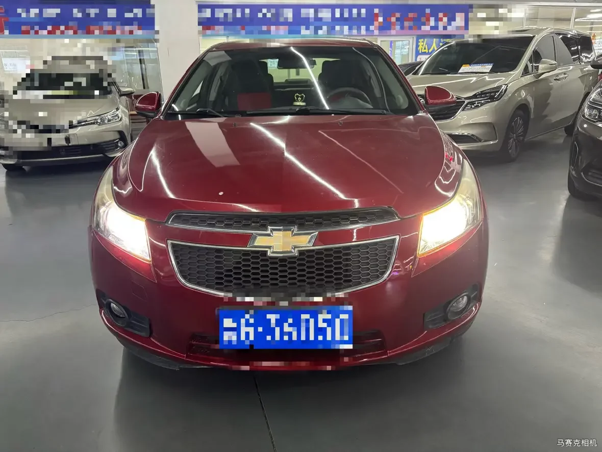 Chevrolet Monza (Cruze)  из Китая