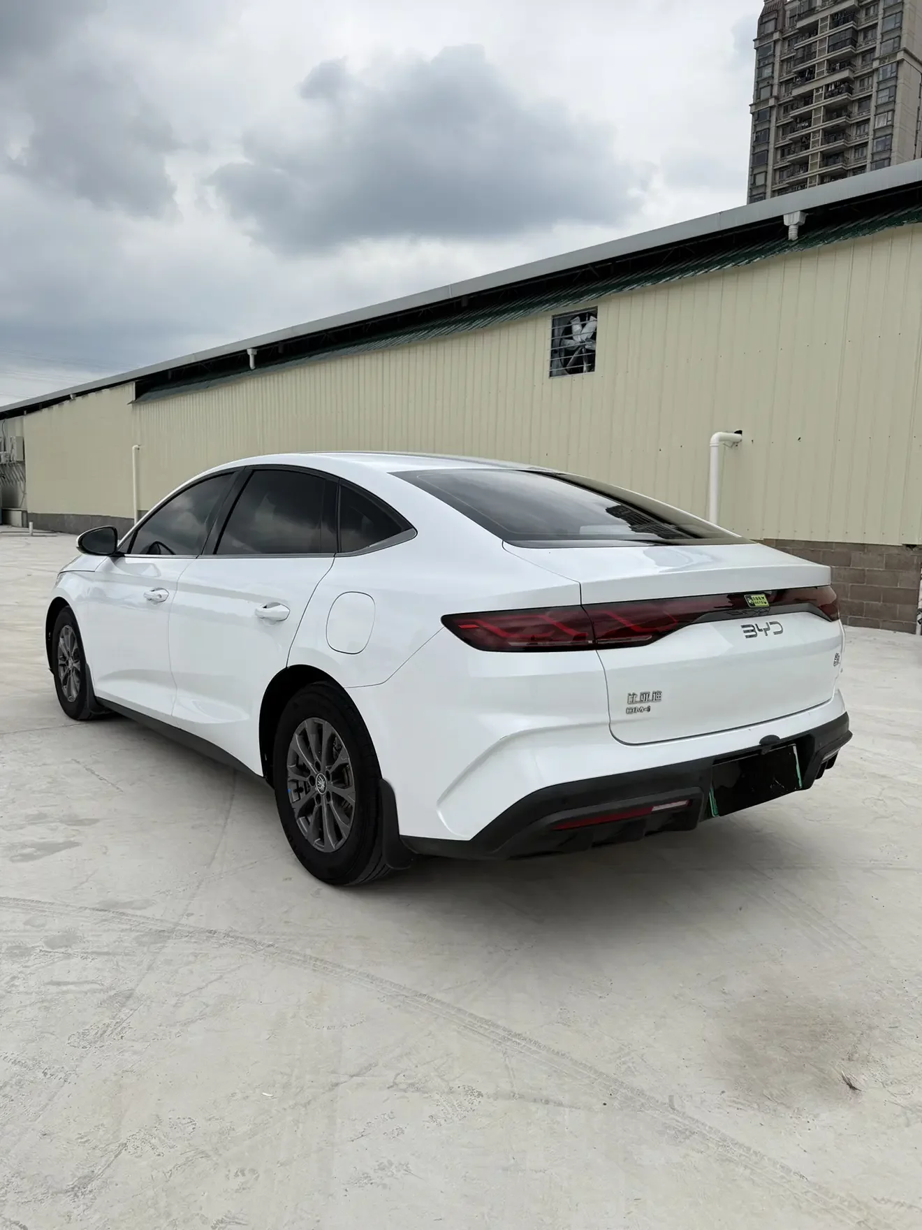 BYD Qin L DM