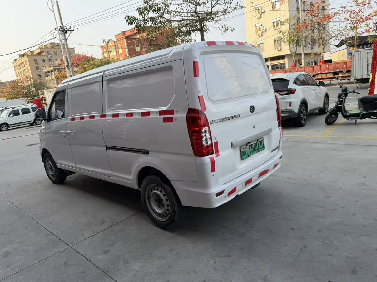 Golden Dragon Hiace EV