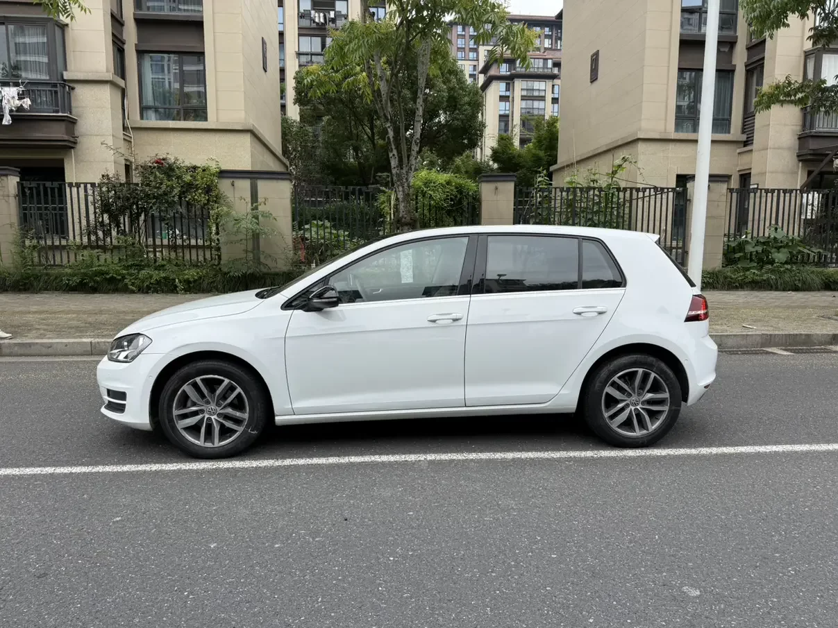 Volkswagen golf