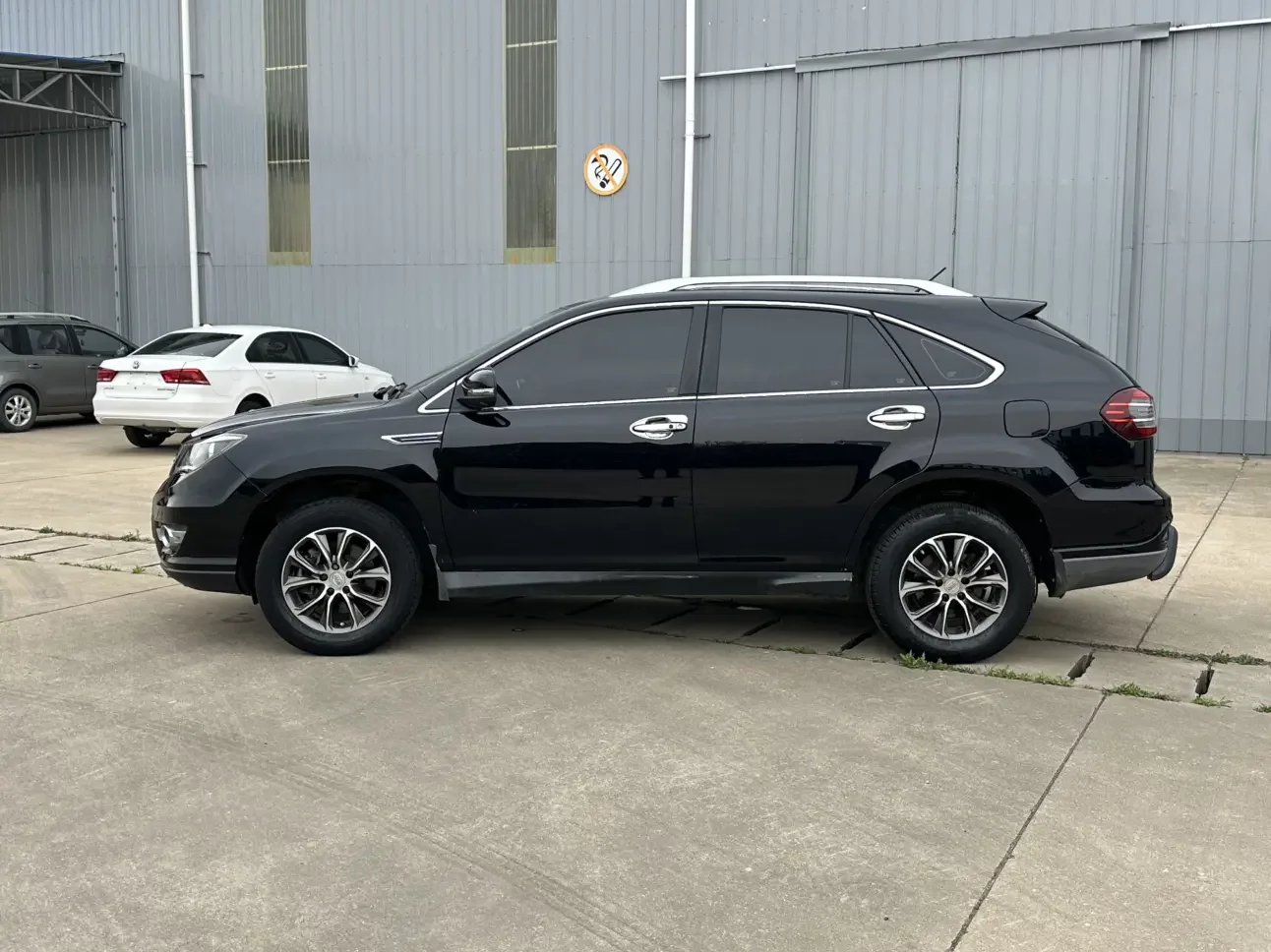 BYD S7