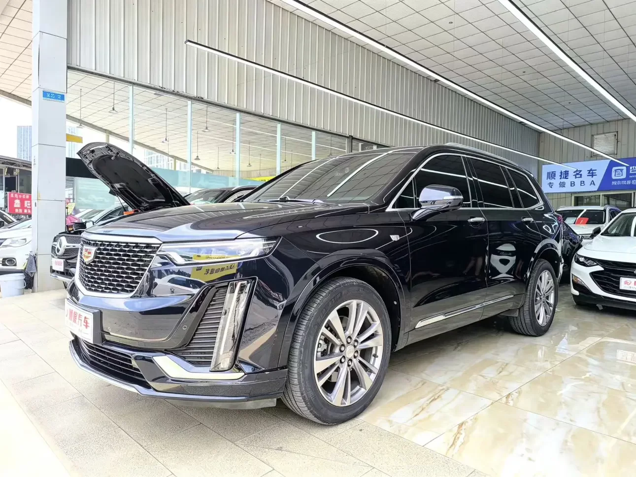 Cadillac XT6