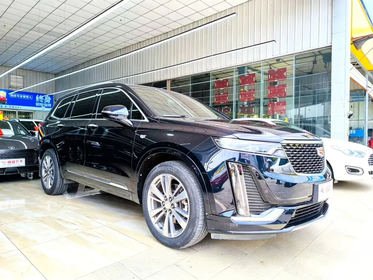 Cadillac XT6