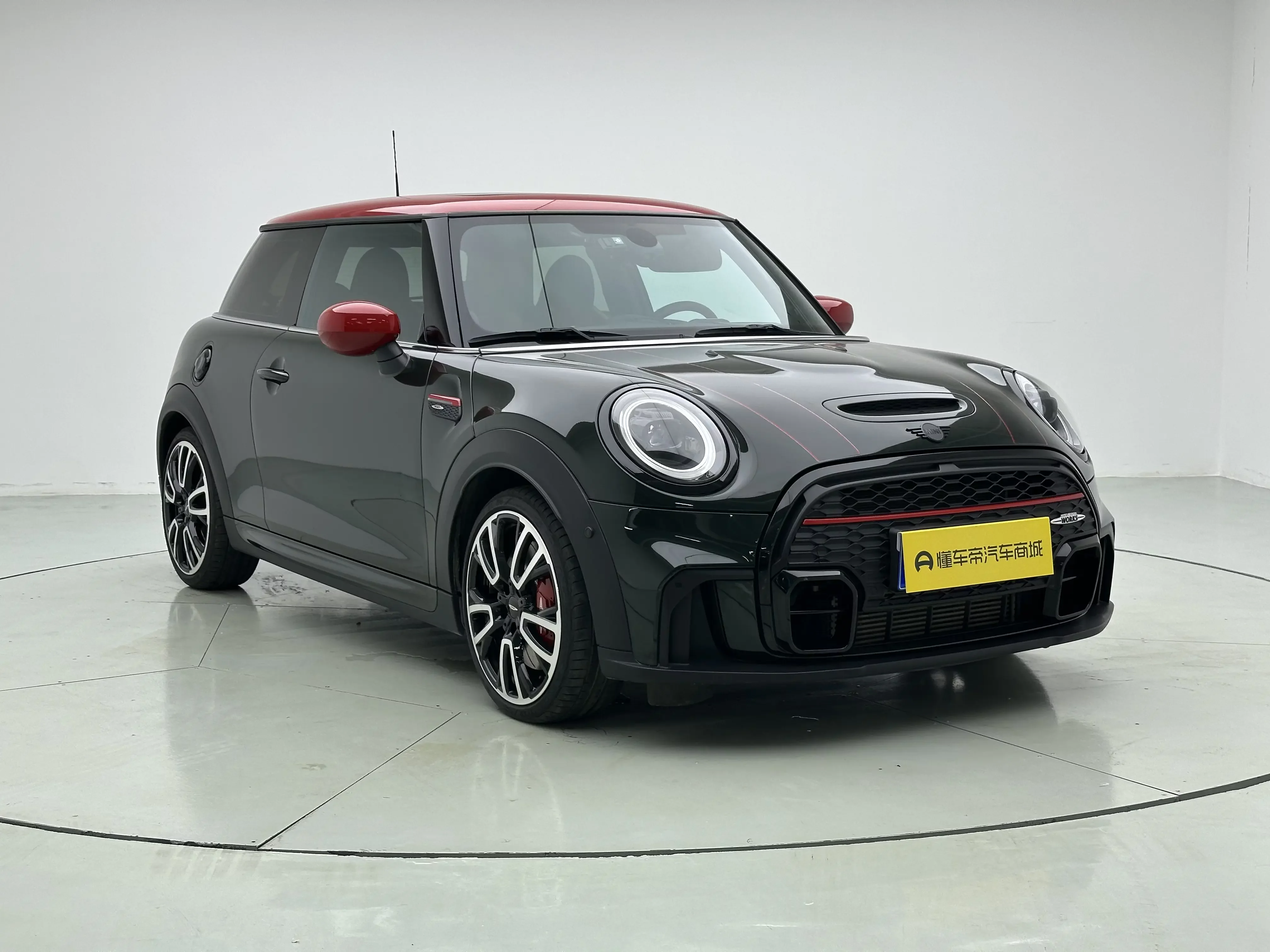 MINI JCW