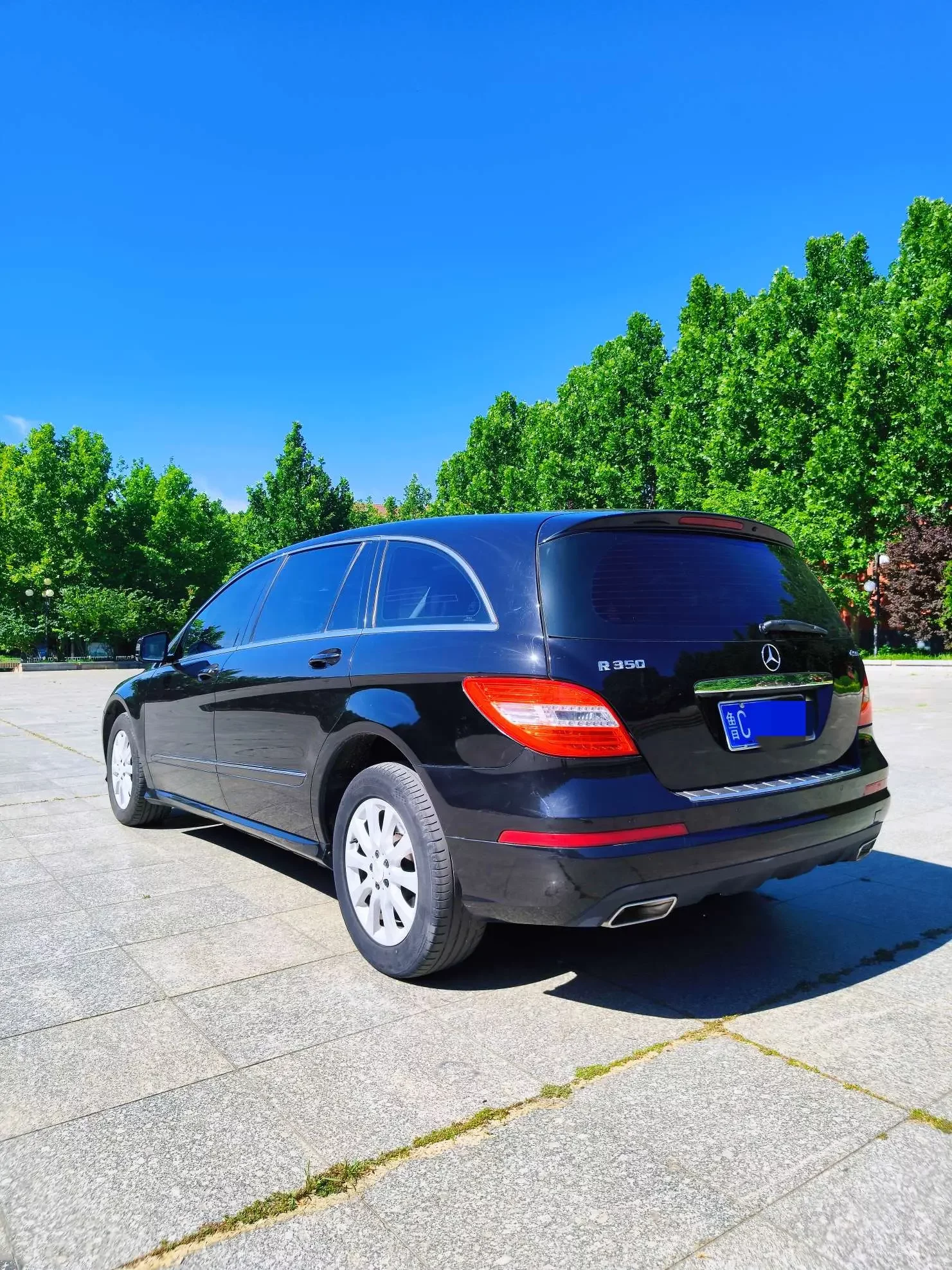 Mercedes-Benz R-Class