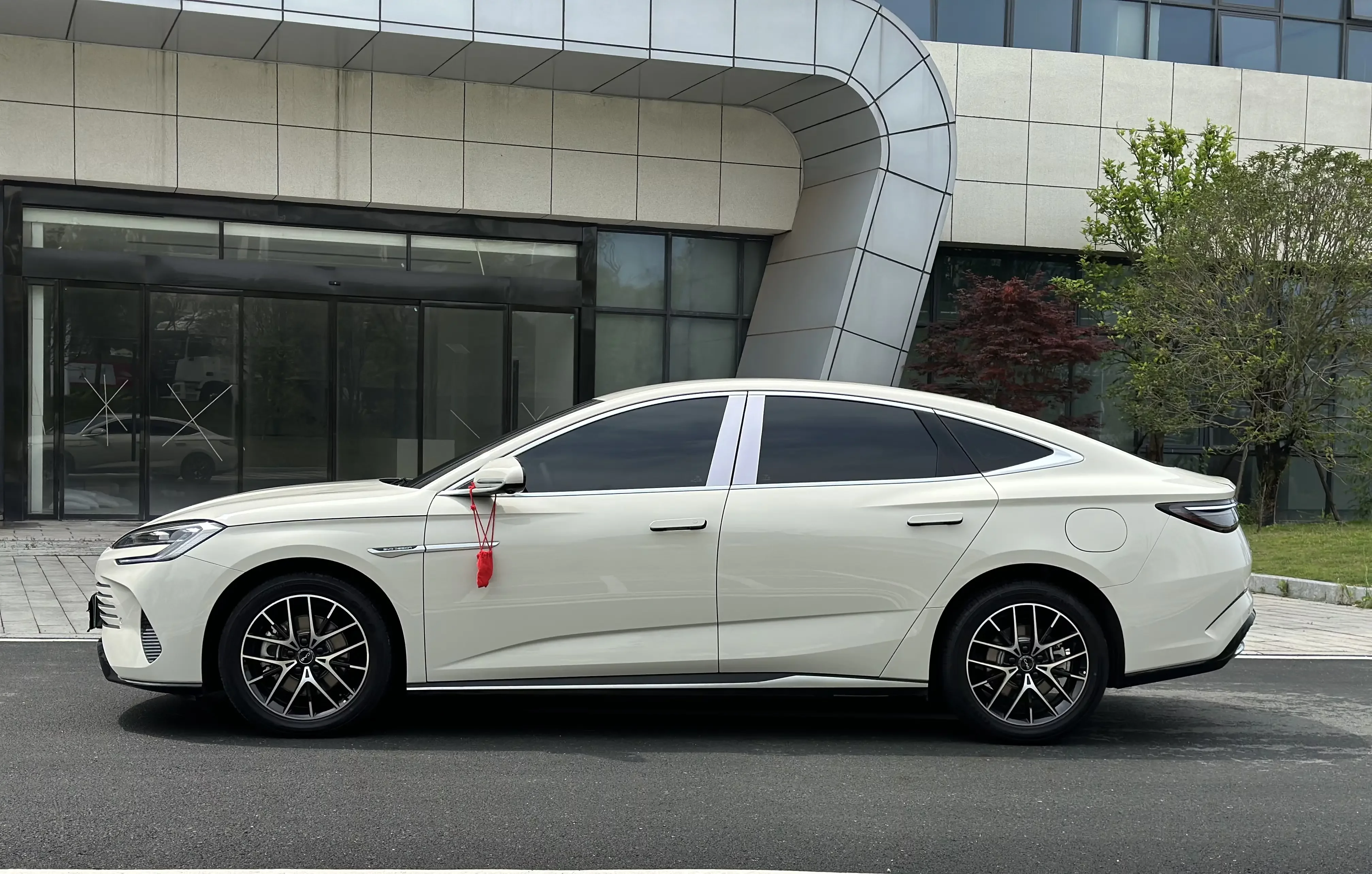 BYD Seal 07DM