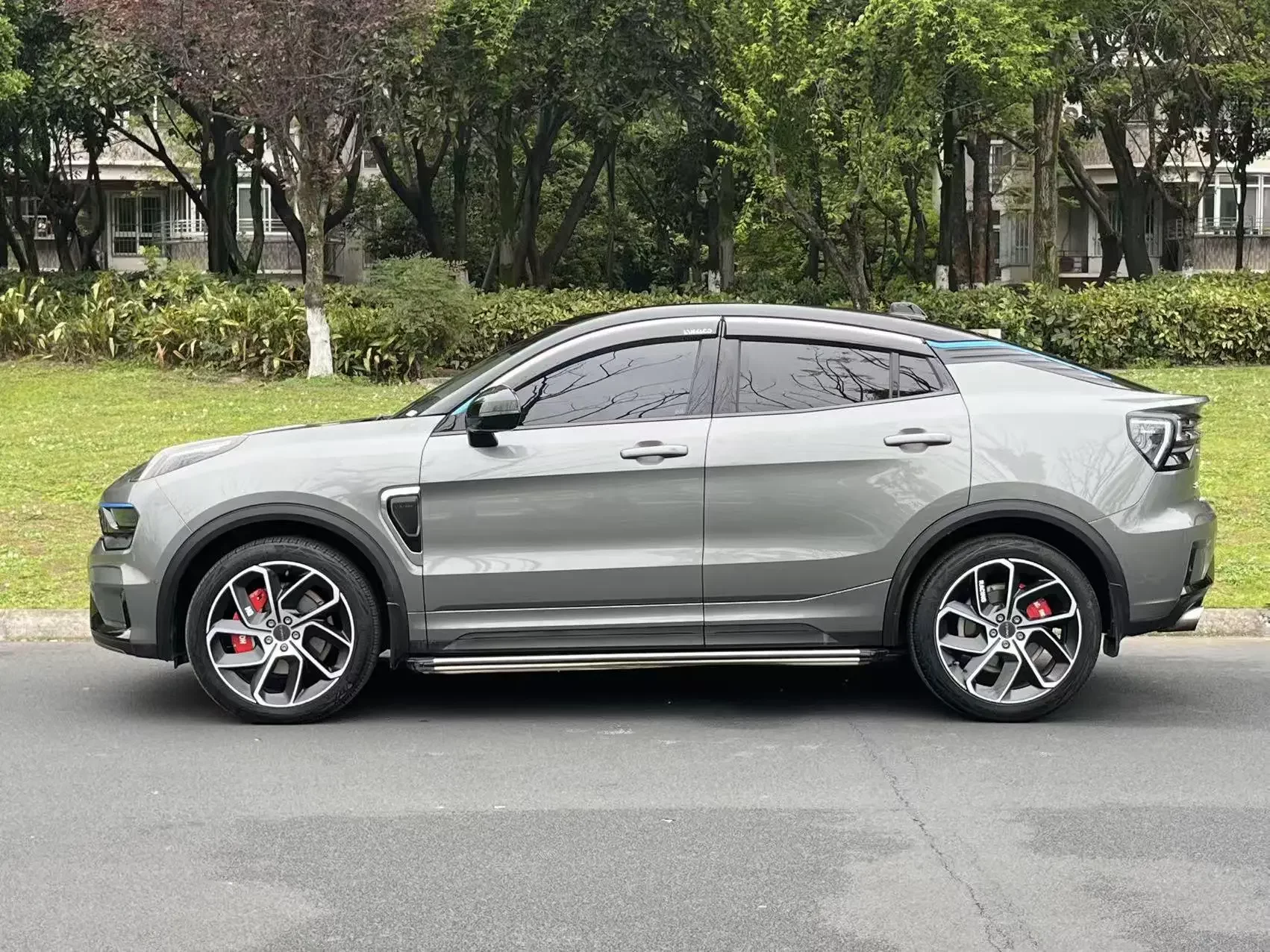 Lynk & Co 05