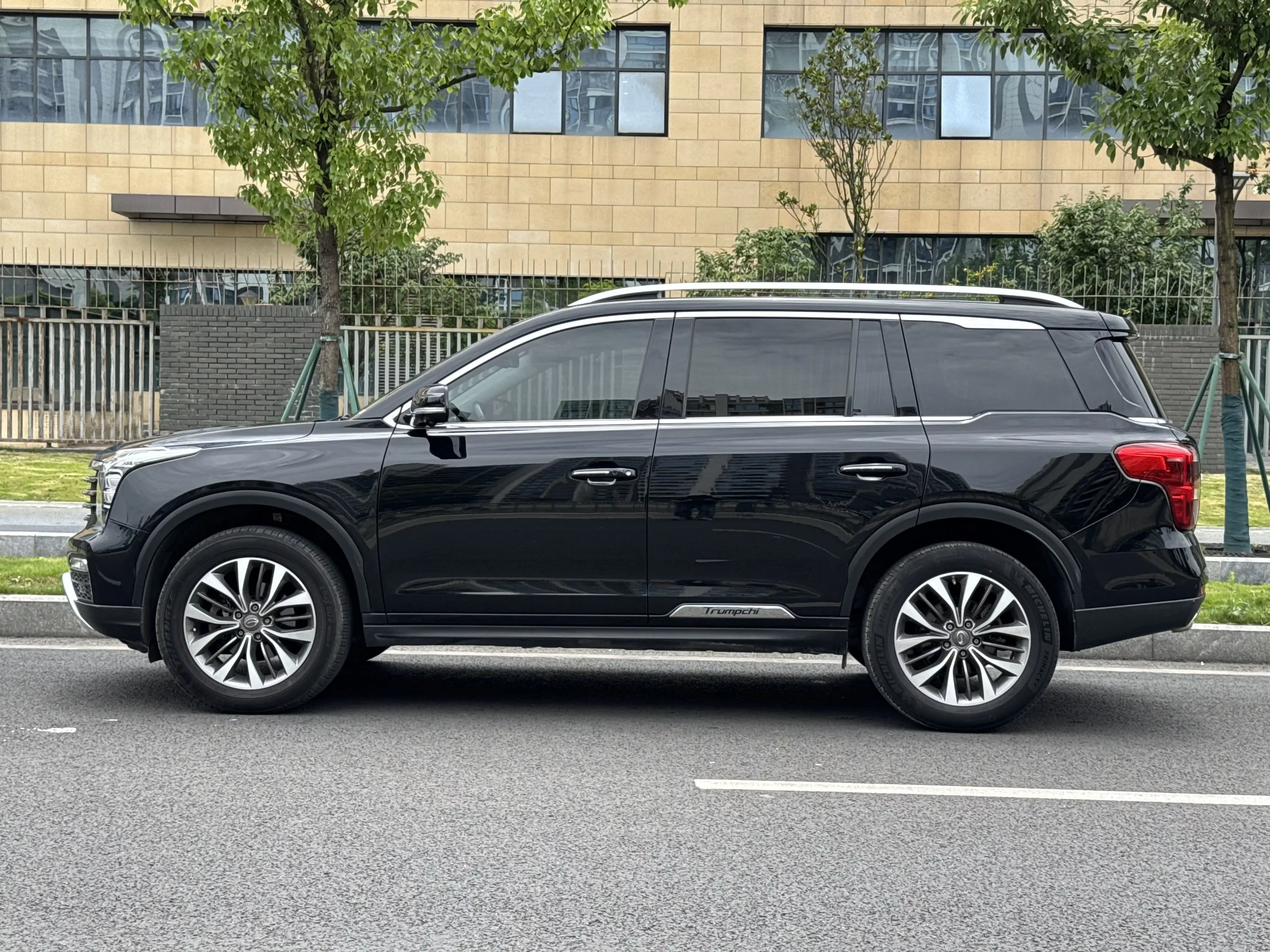 GAC Trumpchi GS8