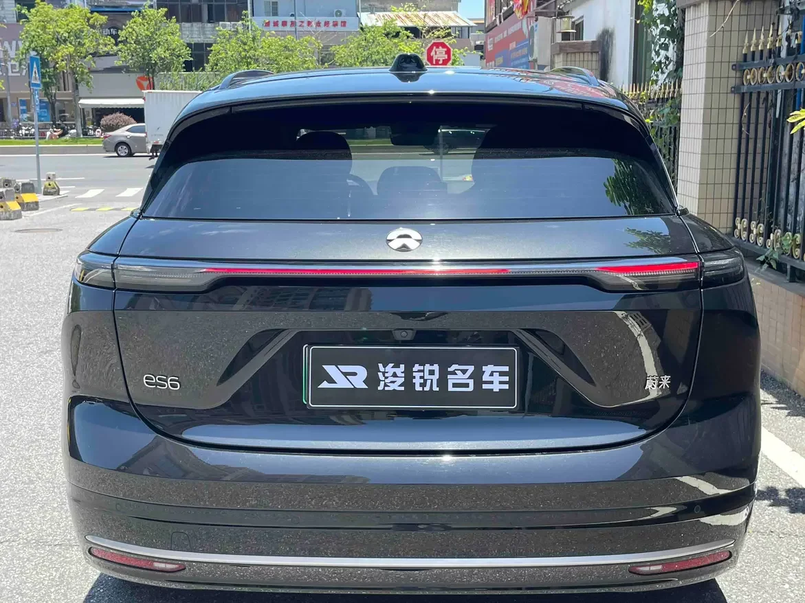 NIO ES6