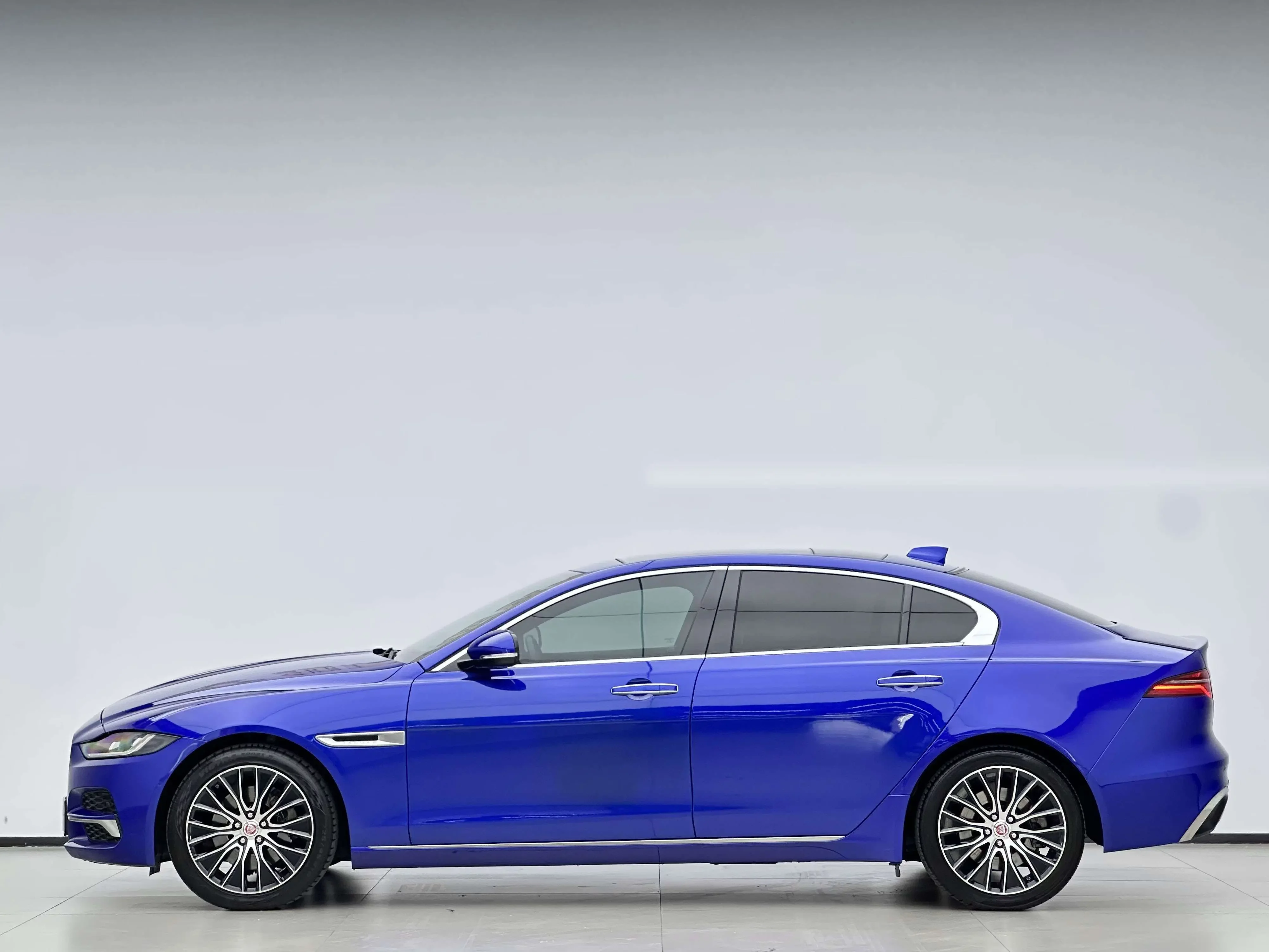 Jaguar XEL