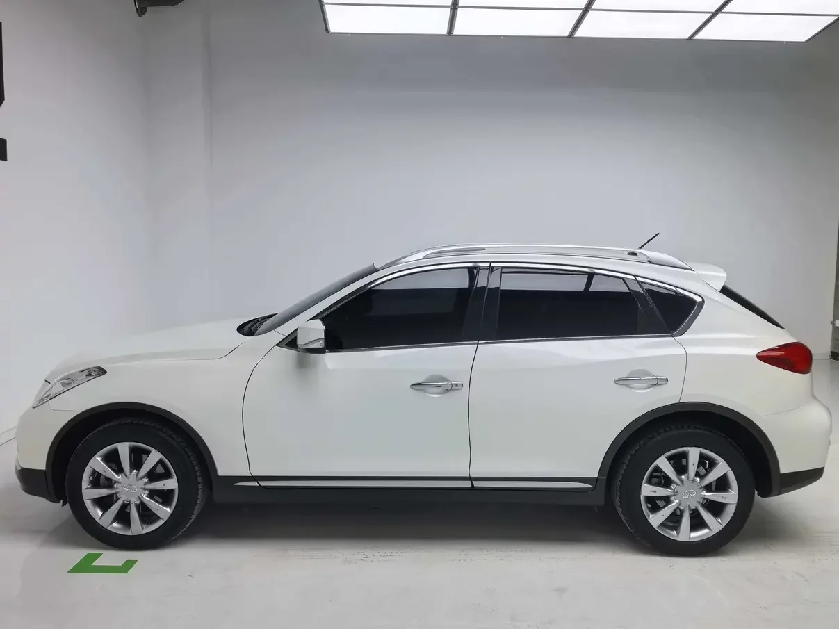 Infiniti QX50