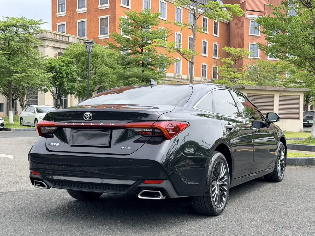 Toyota Avalon