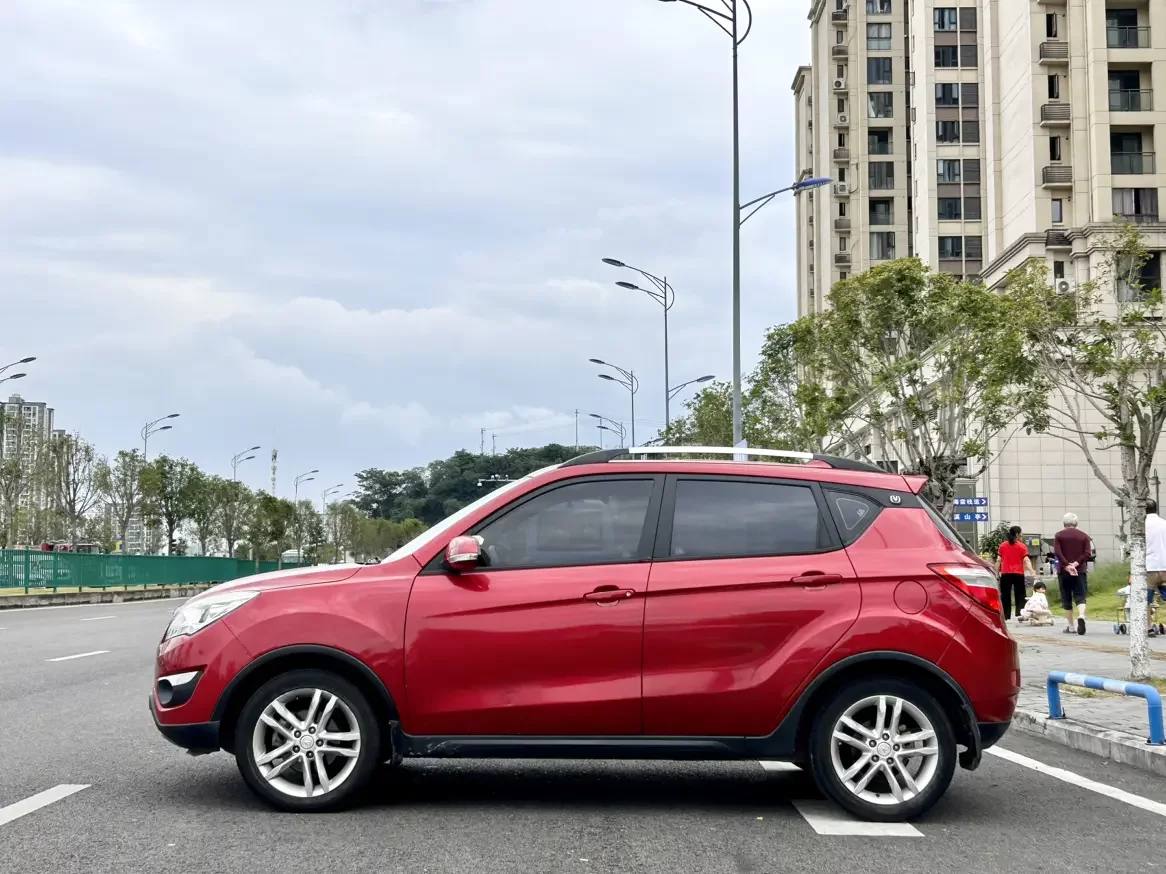 Changan CS35