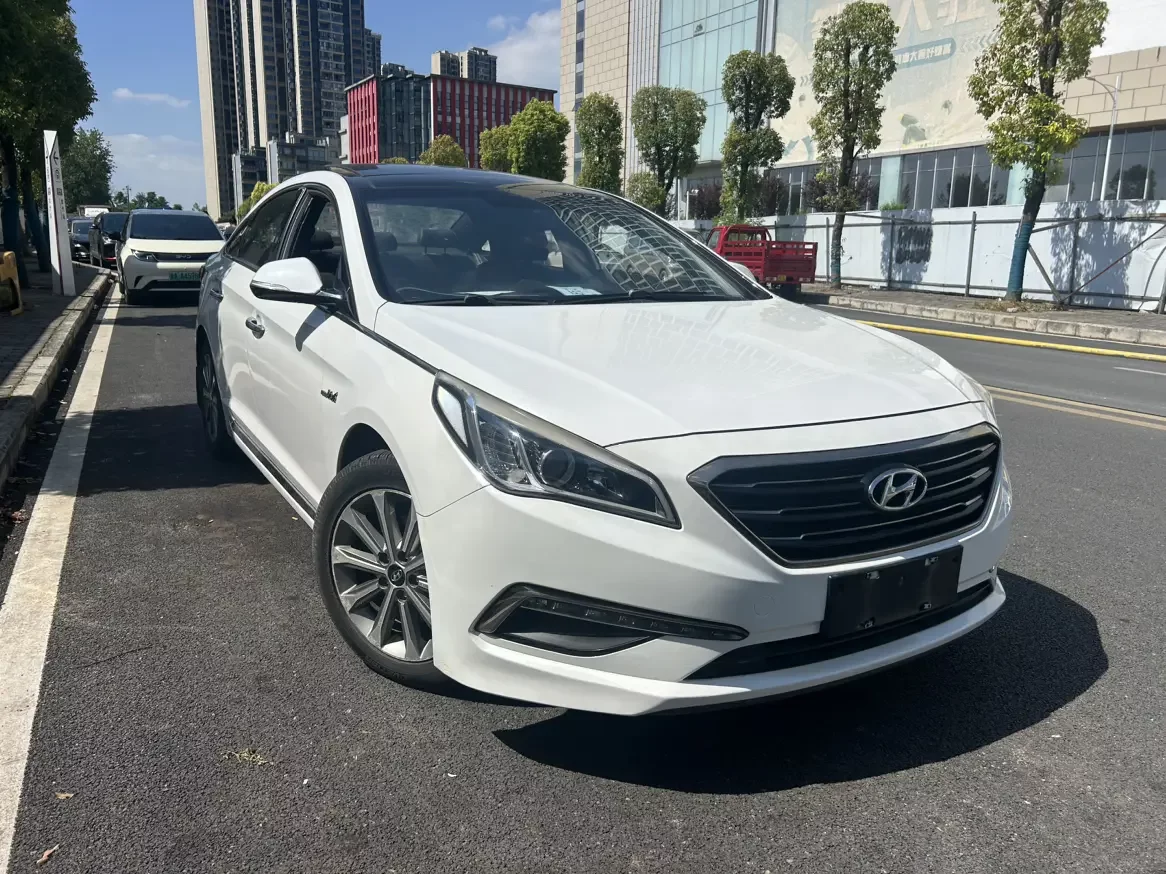 Hyundai sonata nine
