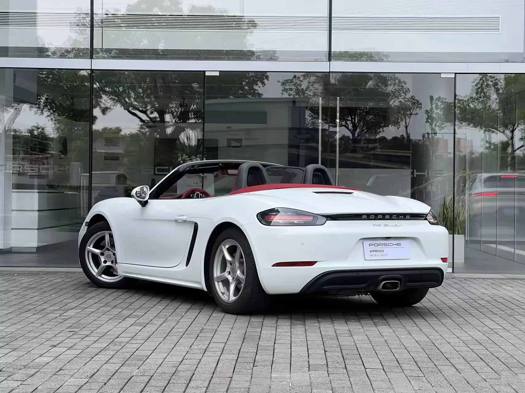 Porsche 718