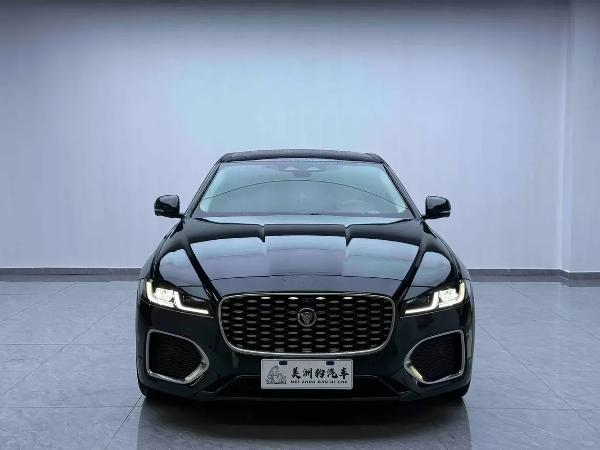 Jaguar XFL