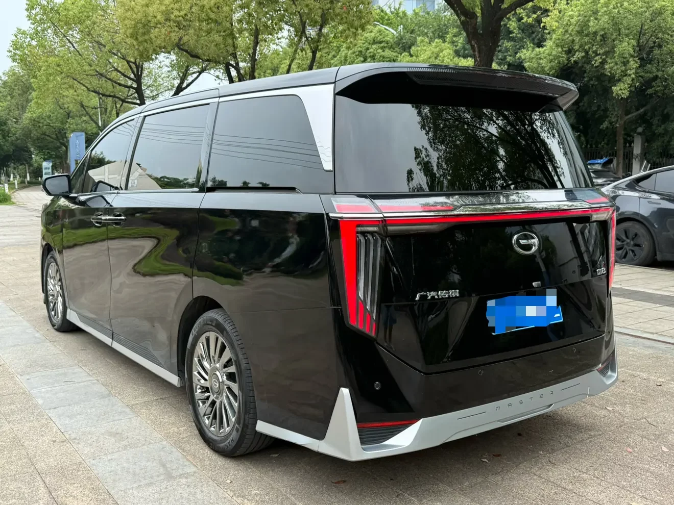 GAC Trumpchi M8