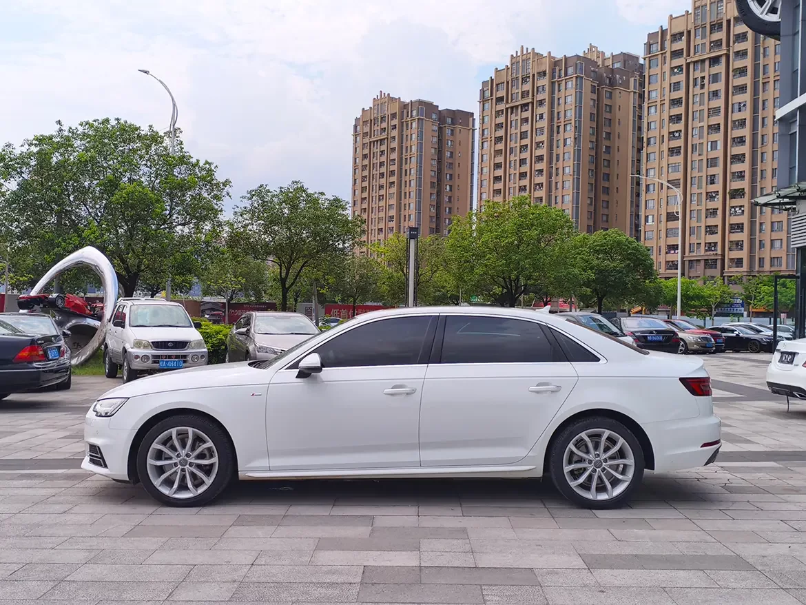 Audi A4L