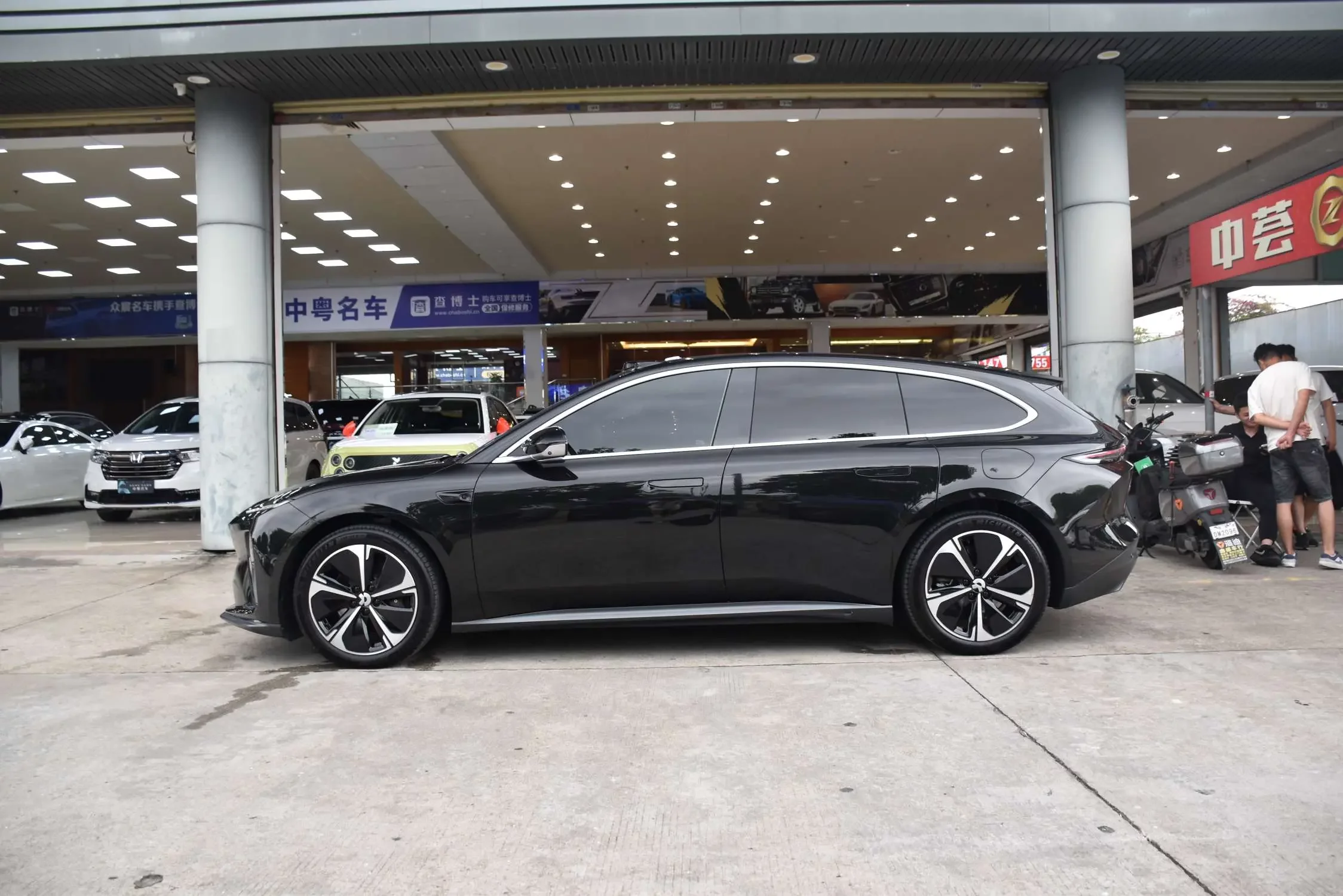 NIO ET5T