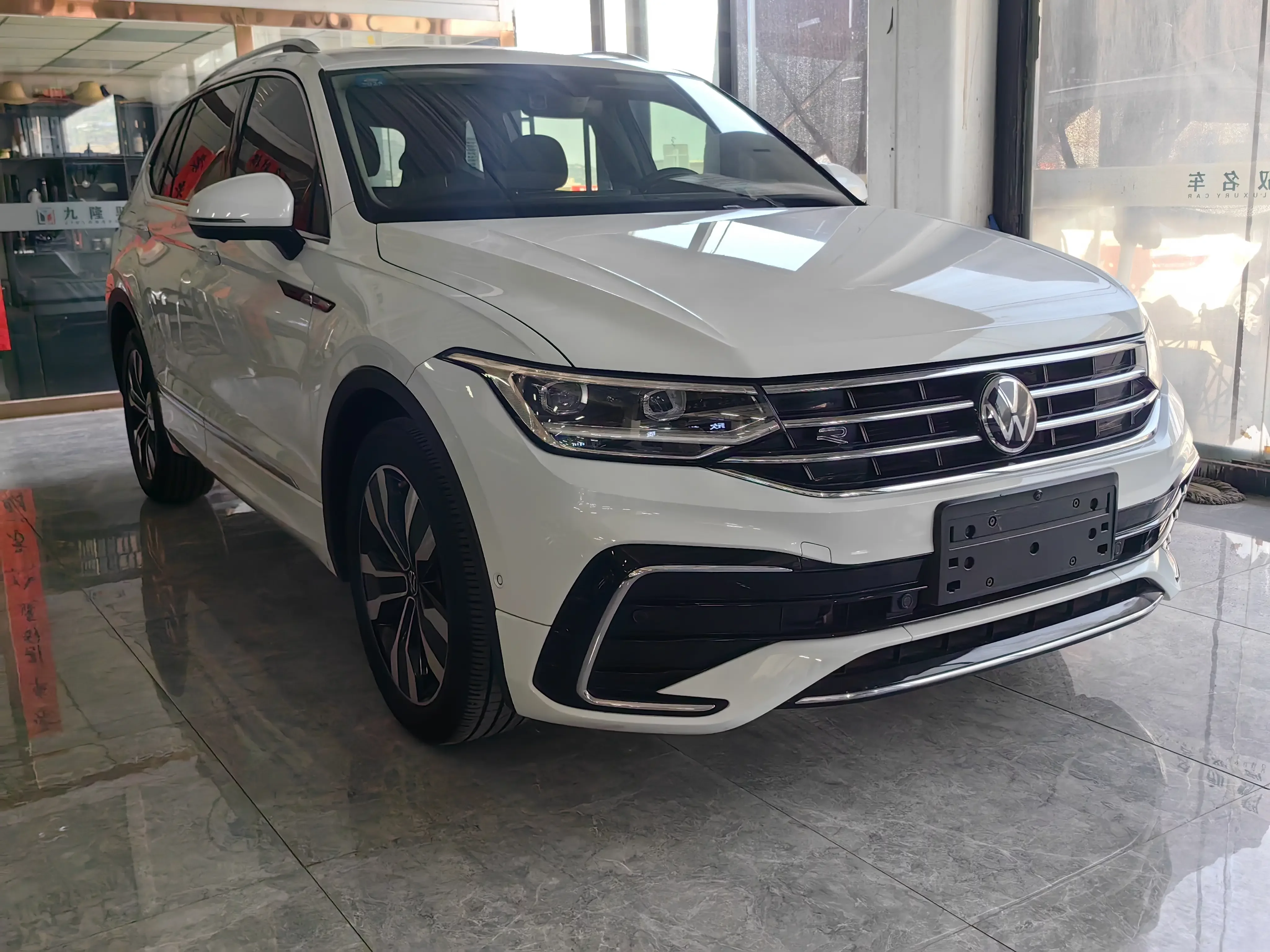 Volkswagen Tiguan L
