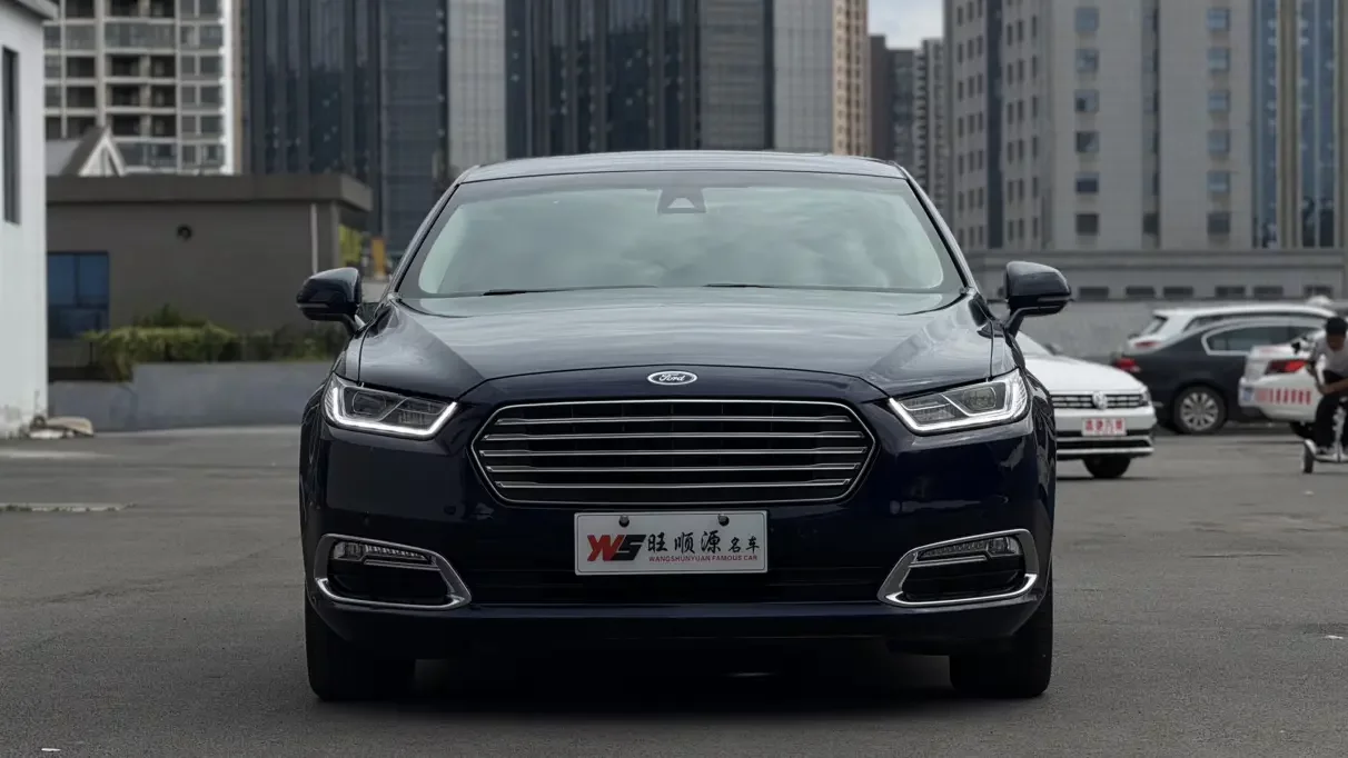 Ford Taurus