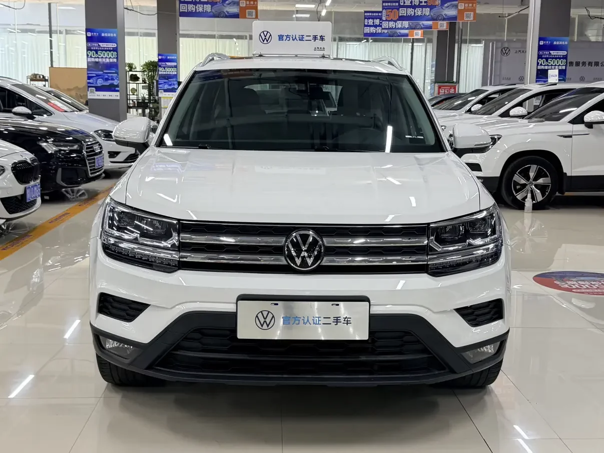 Volkswagen Tharu