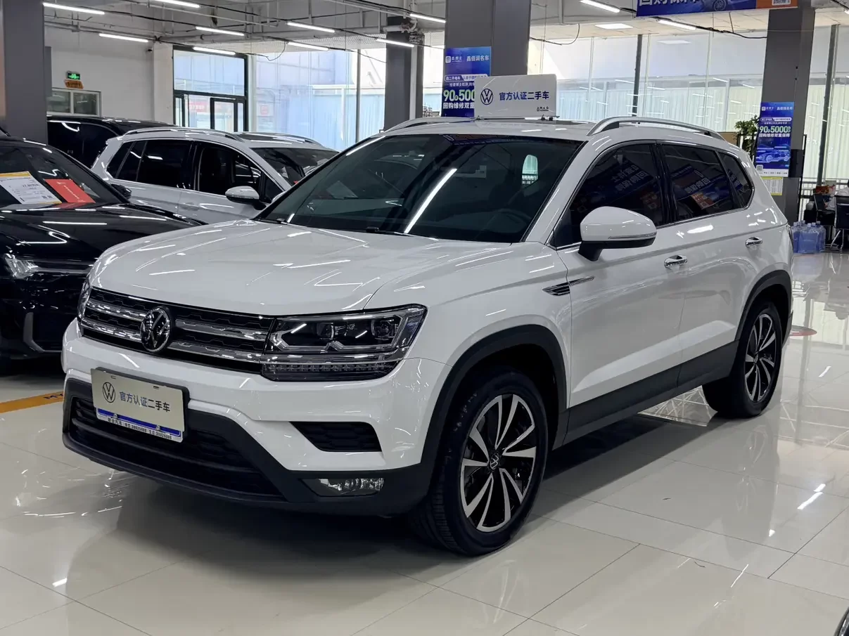 Volkswagen Tharu