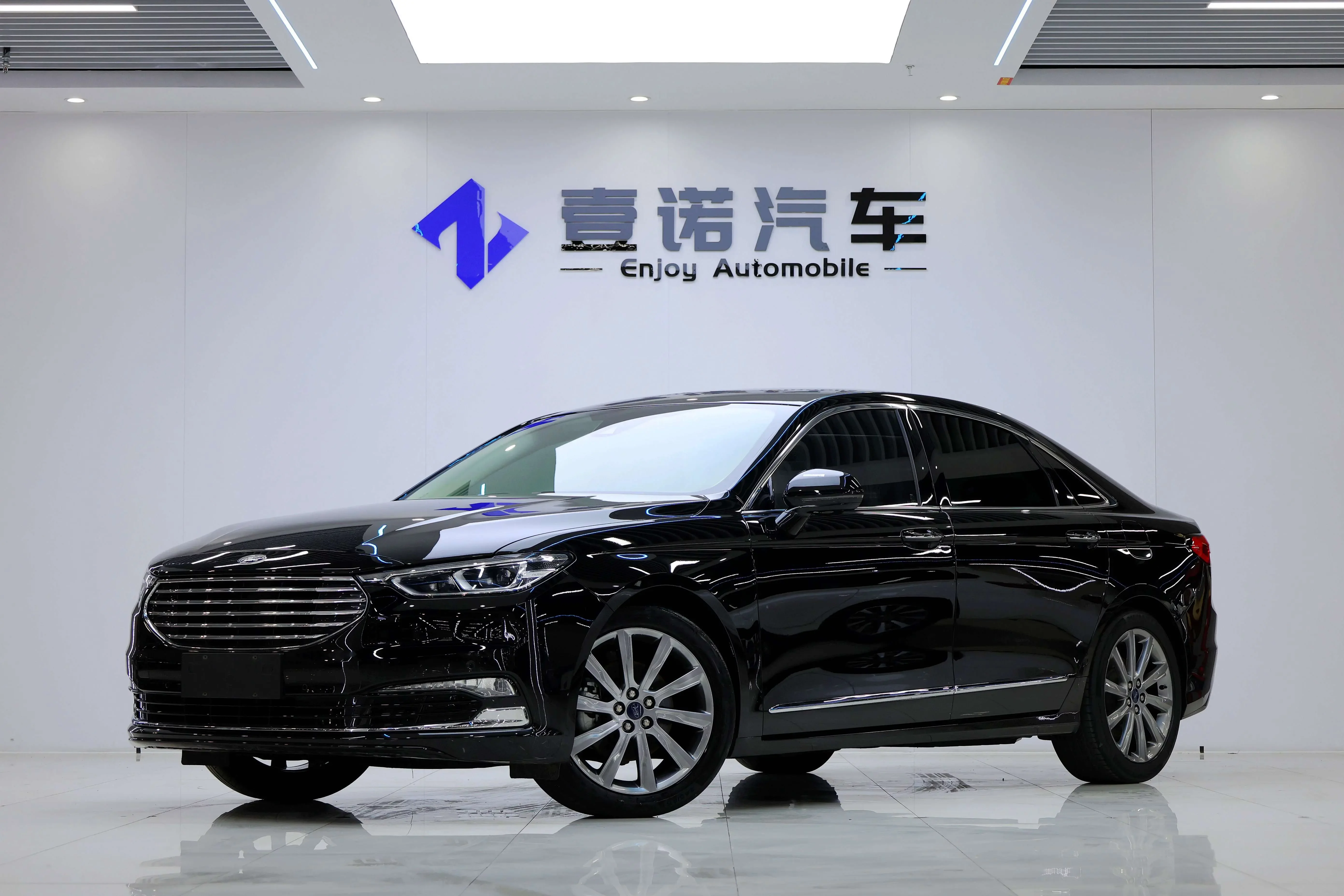 Ford Taurus