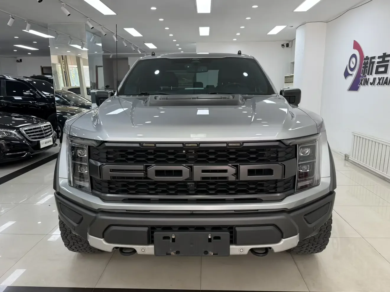 Ford F-150 Raptor