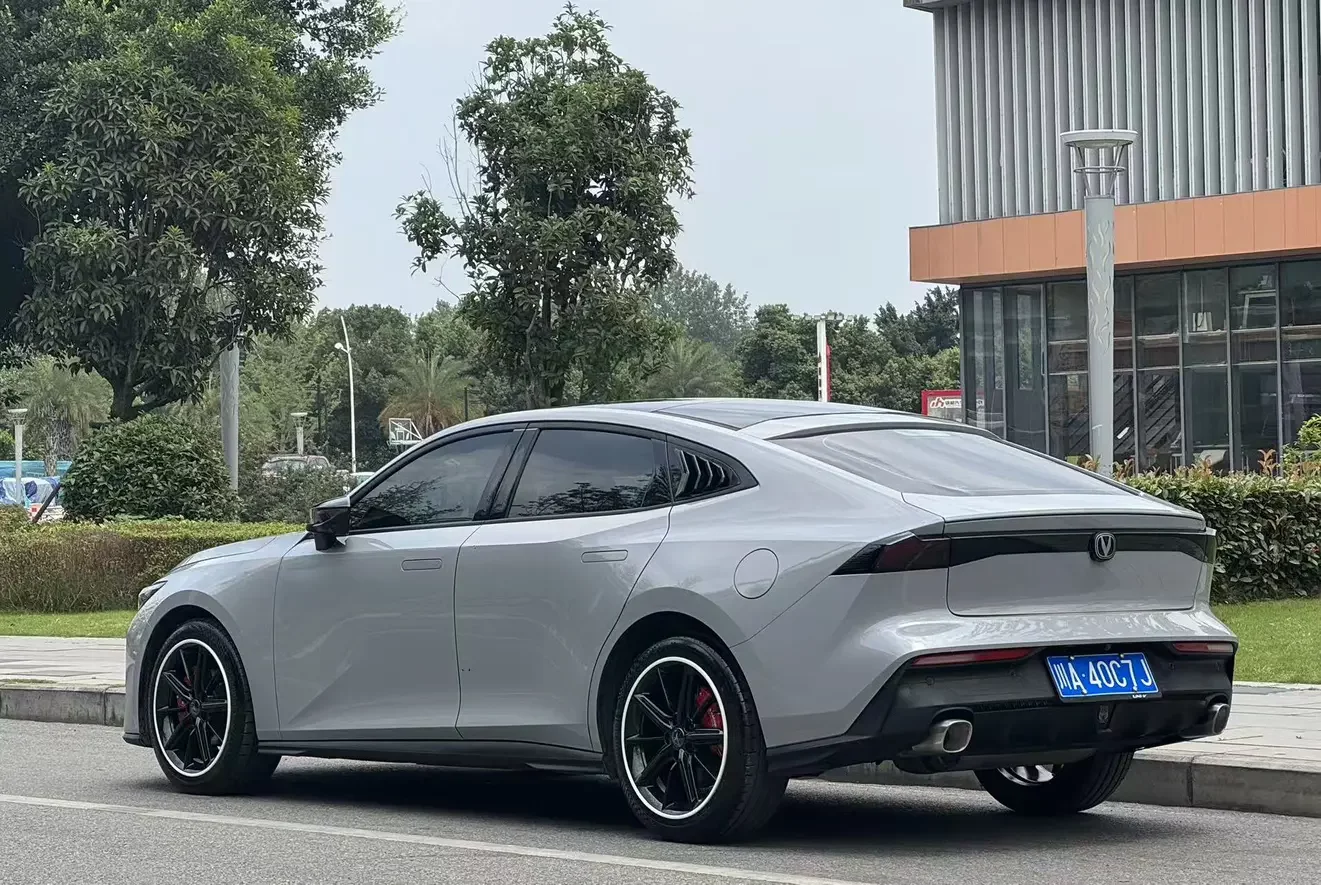 Changan UNI-V
