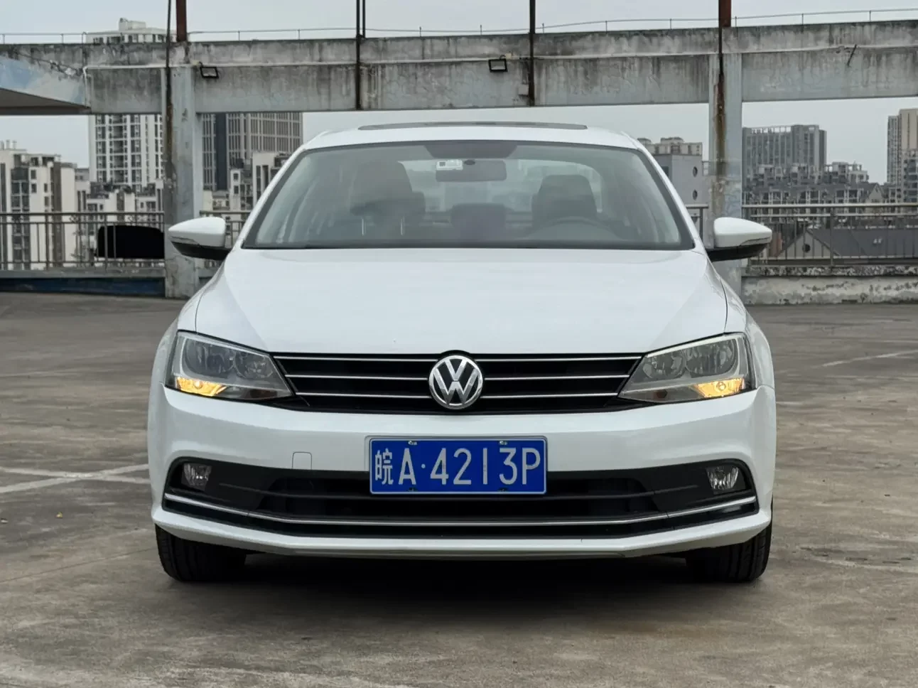 Volkswagen Sagitar