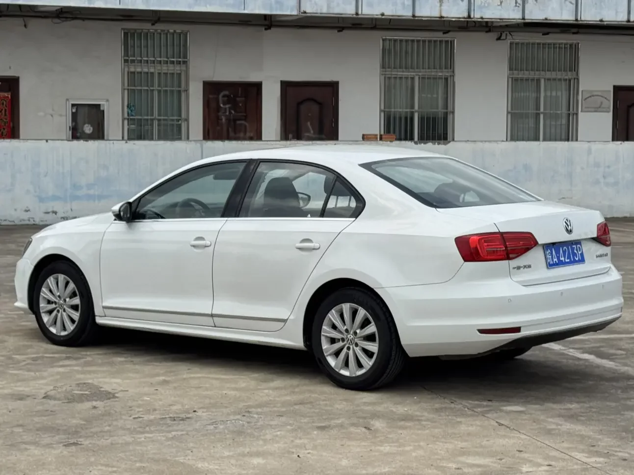 Volkswagen Sagitar
