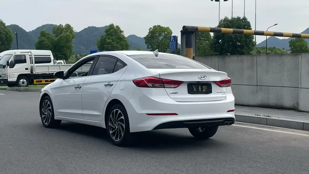 Hyundai lead