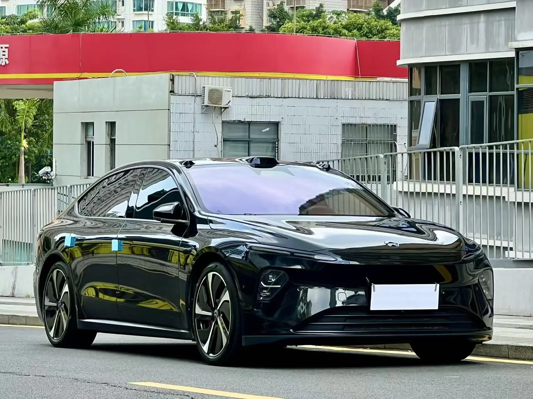 NIO ET7