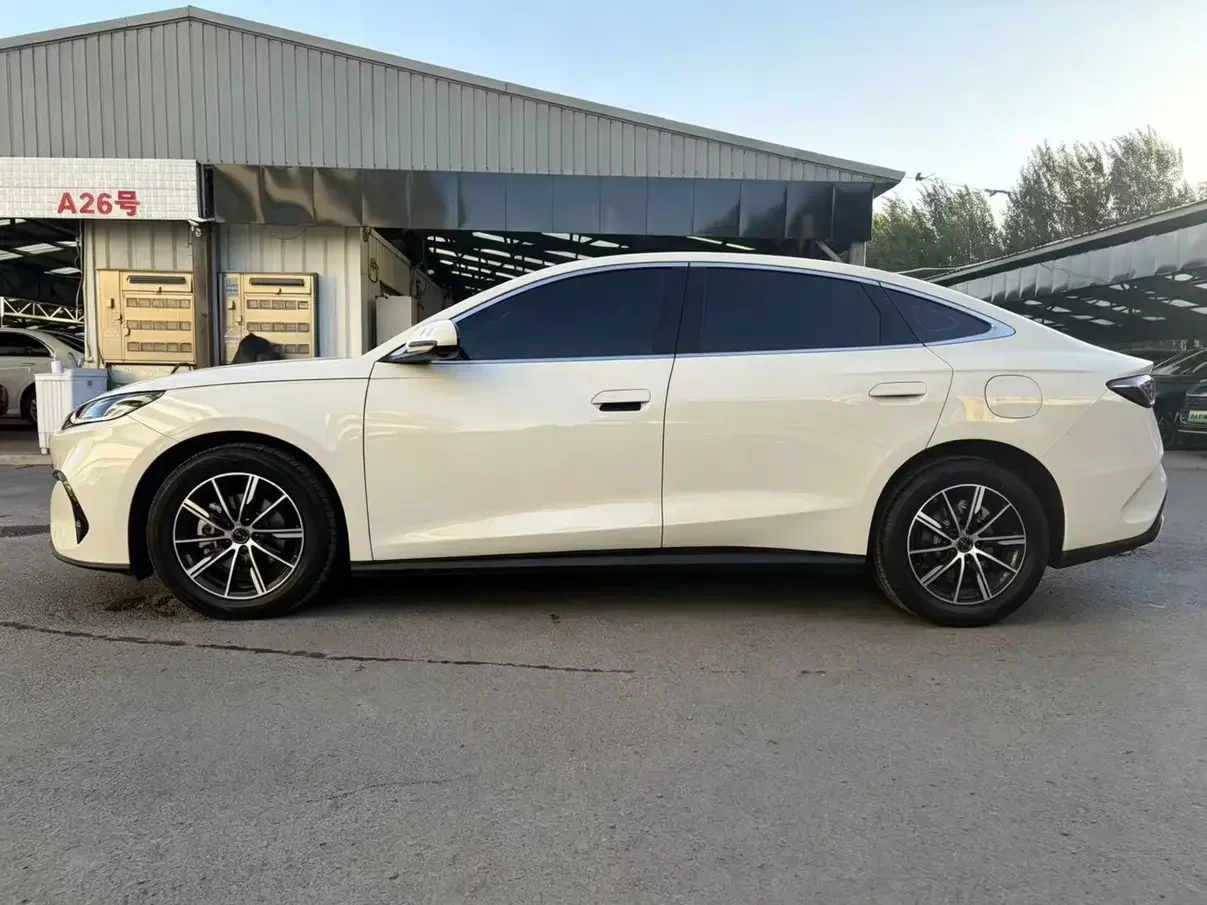 BYD Seal 06DM