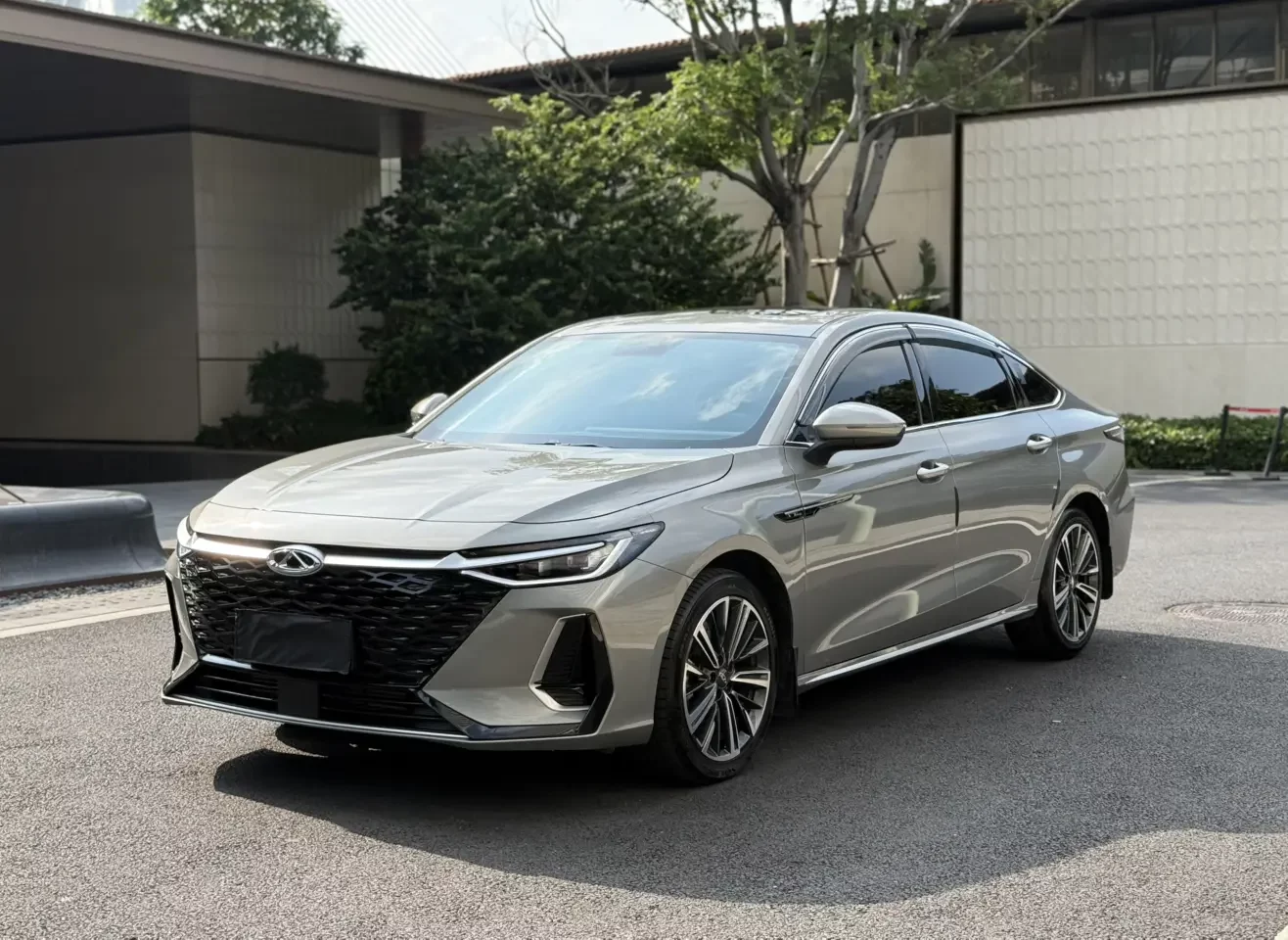 Chery Arrizo 8