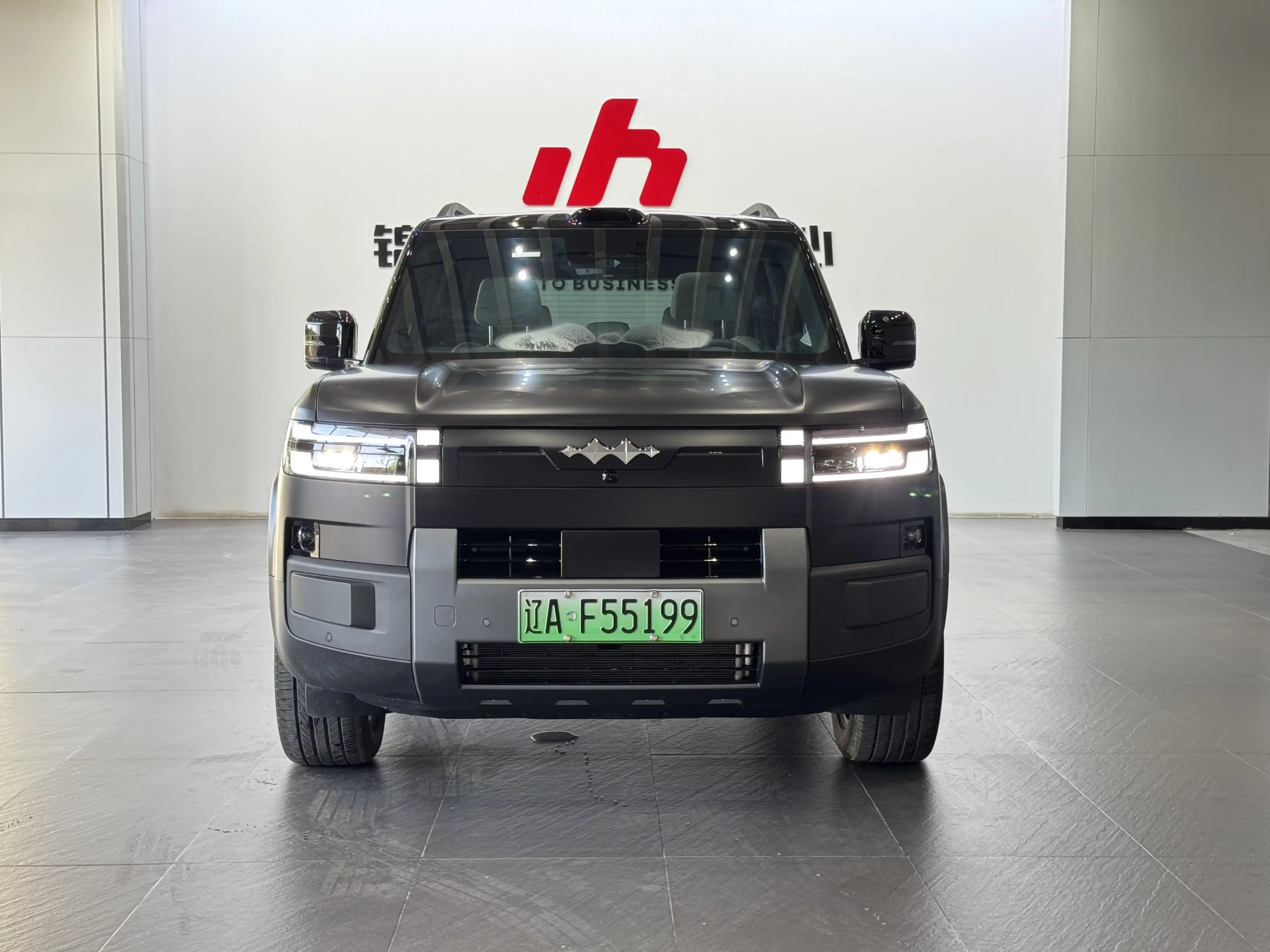 BYD Leopard Titanium 7 PHEV