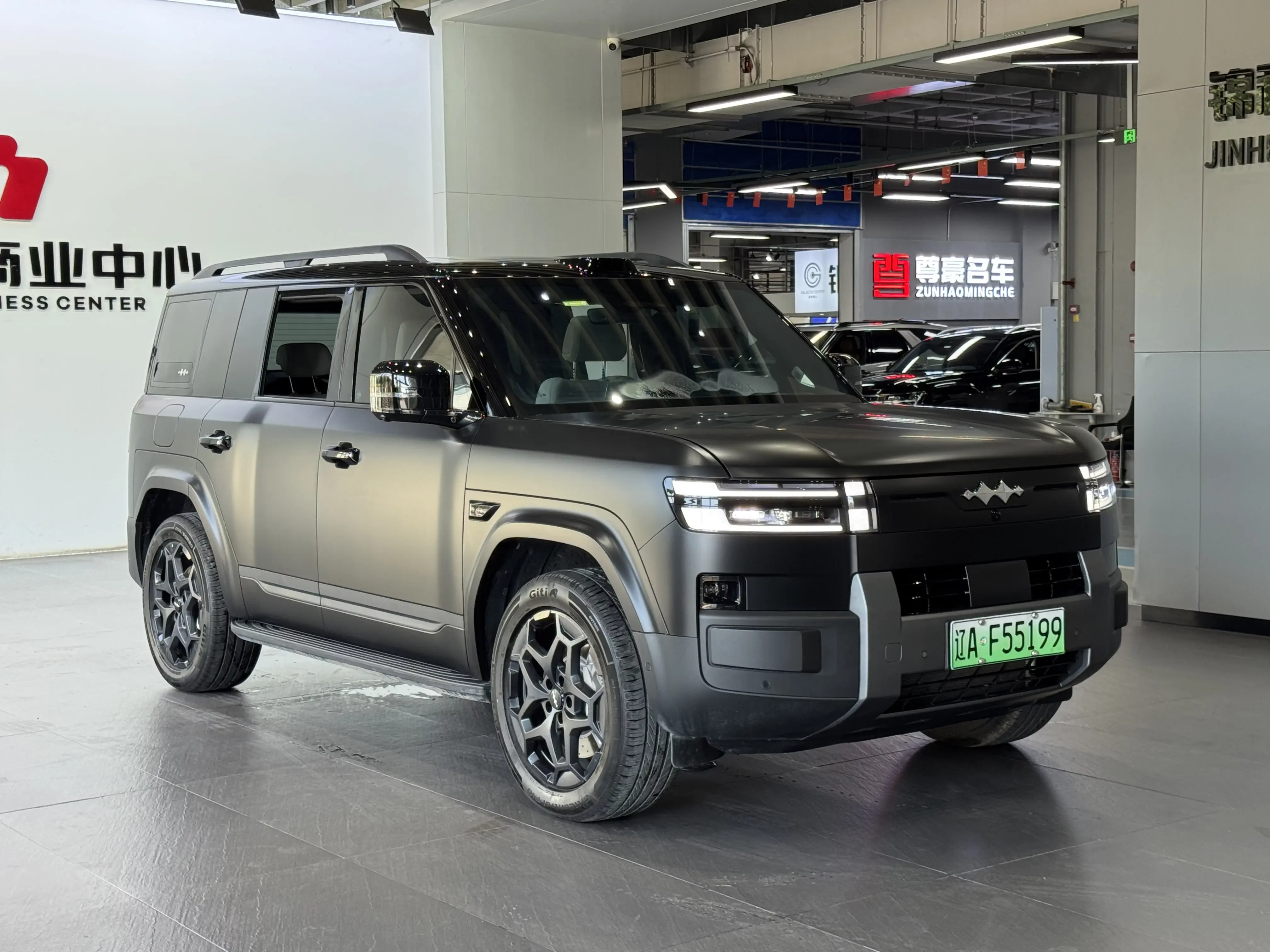 BYD Leopard Titanium 7 PHEV