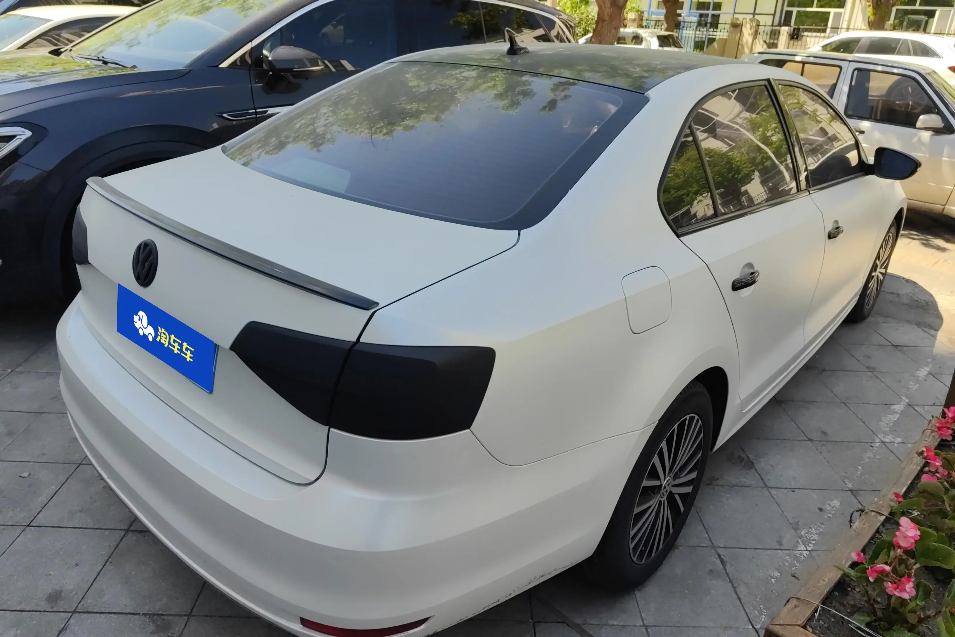 Volkswagen Sagitar