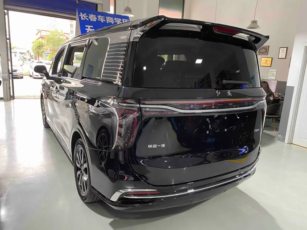 Hongqi HQ9