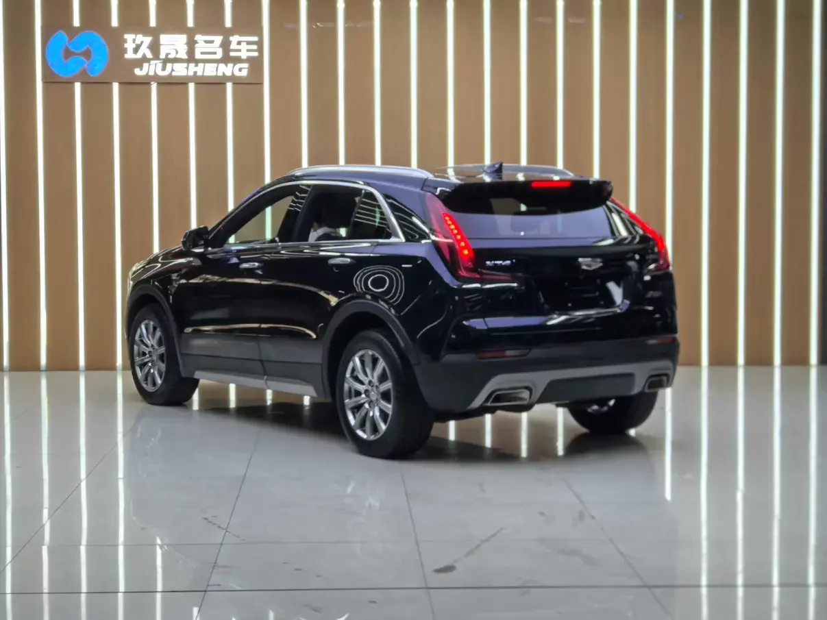 Cadillac XT4