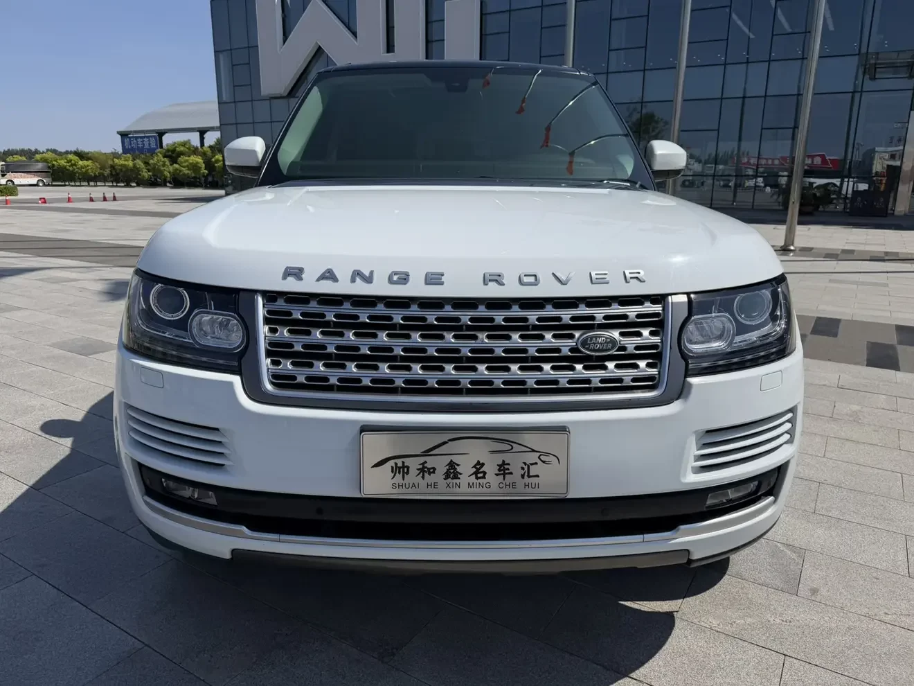 Land Rover range rover