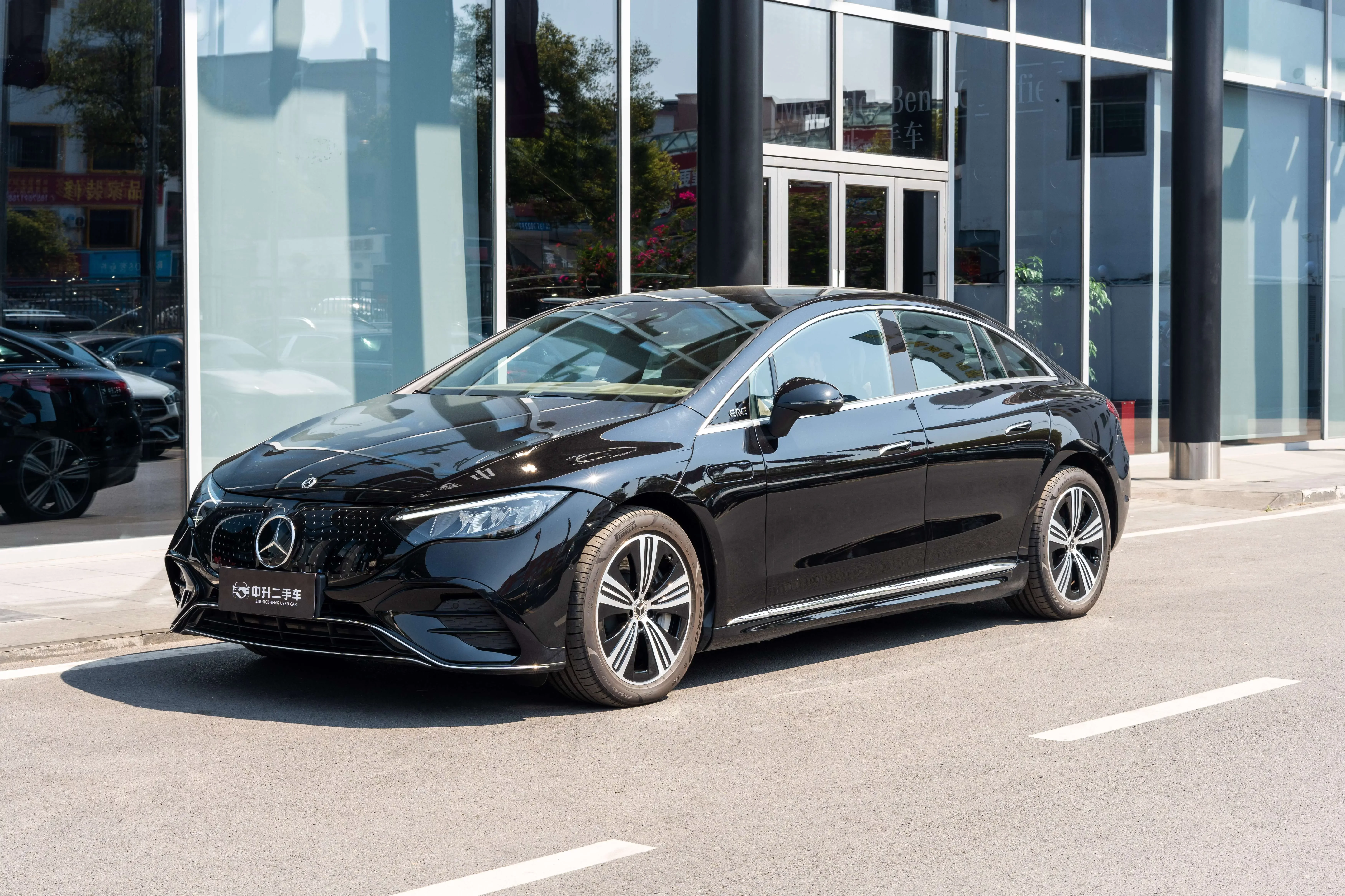 Mercedes-Benz EQE