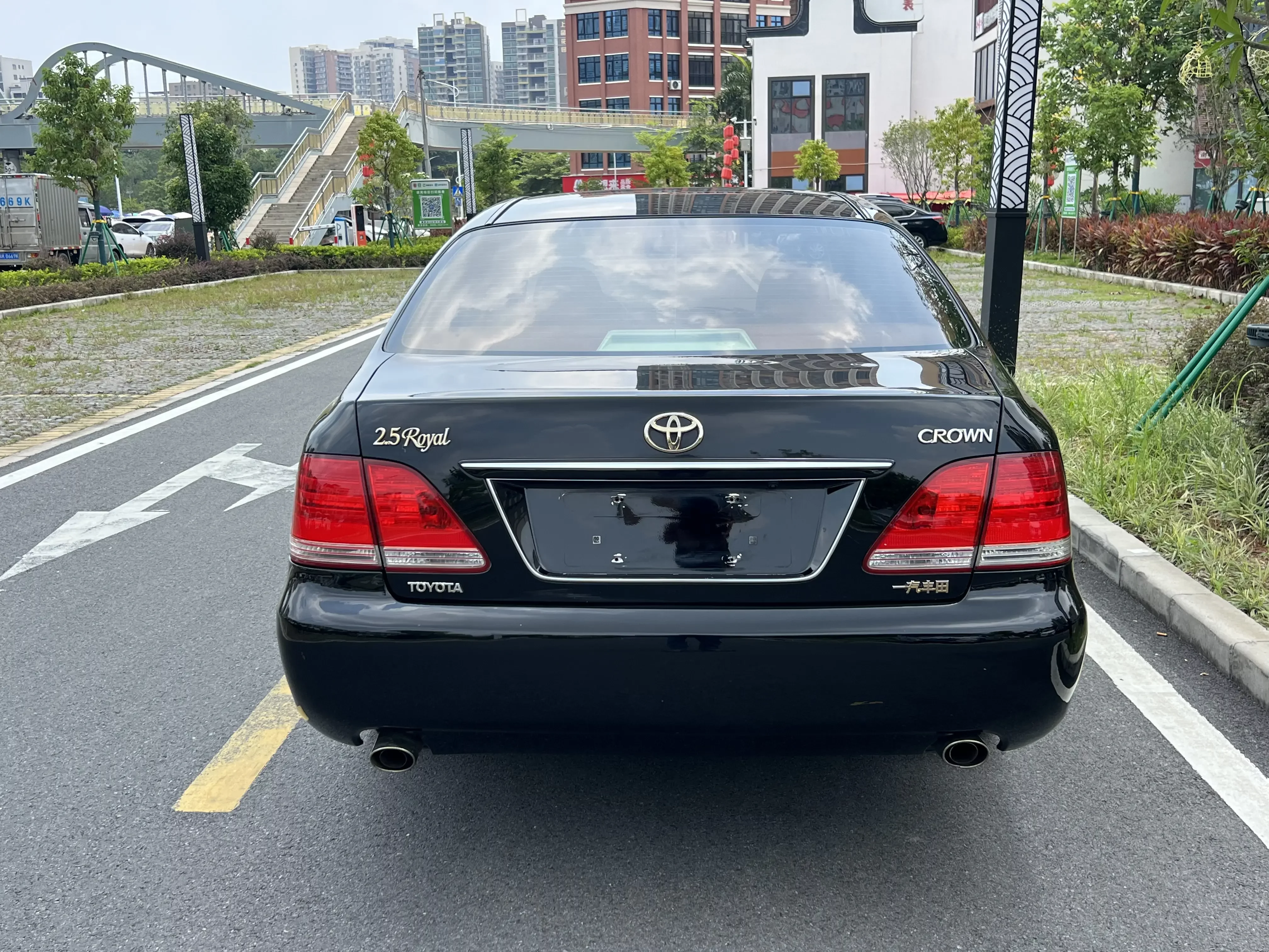 Toyota crown