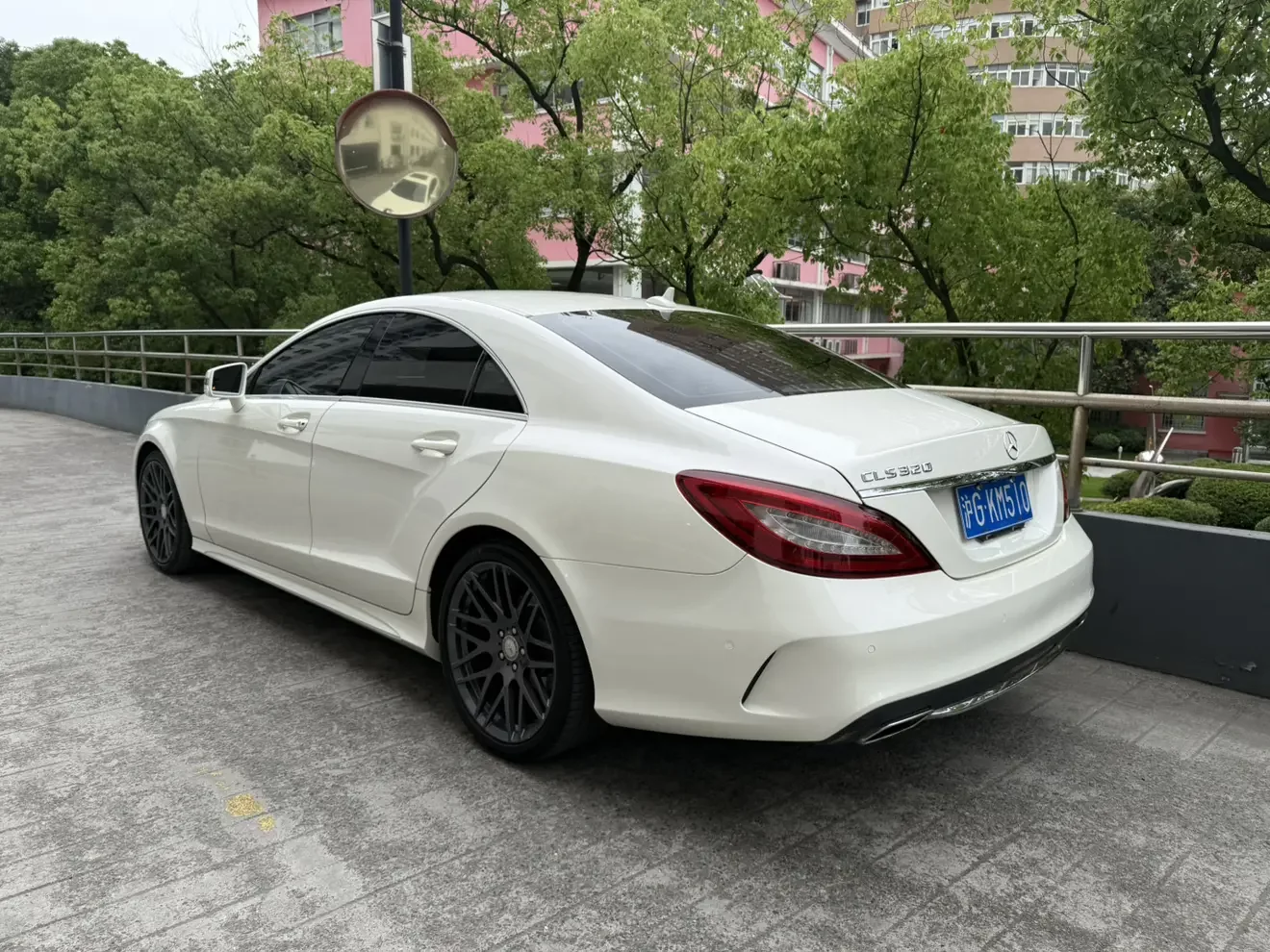 Mercedes-Benz CLS