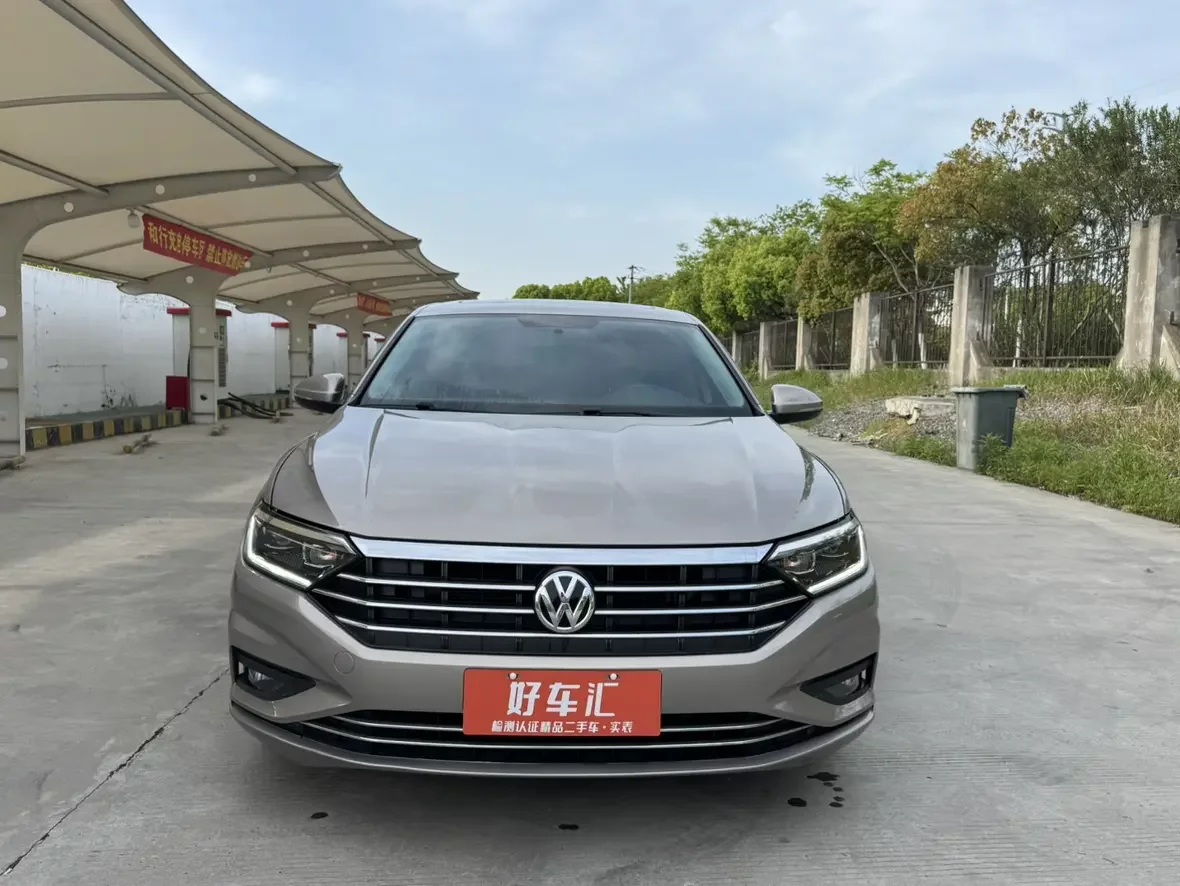 Volkswagen Sagitar