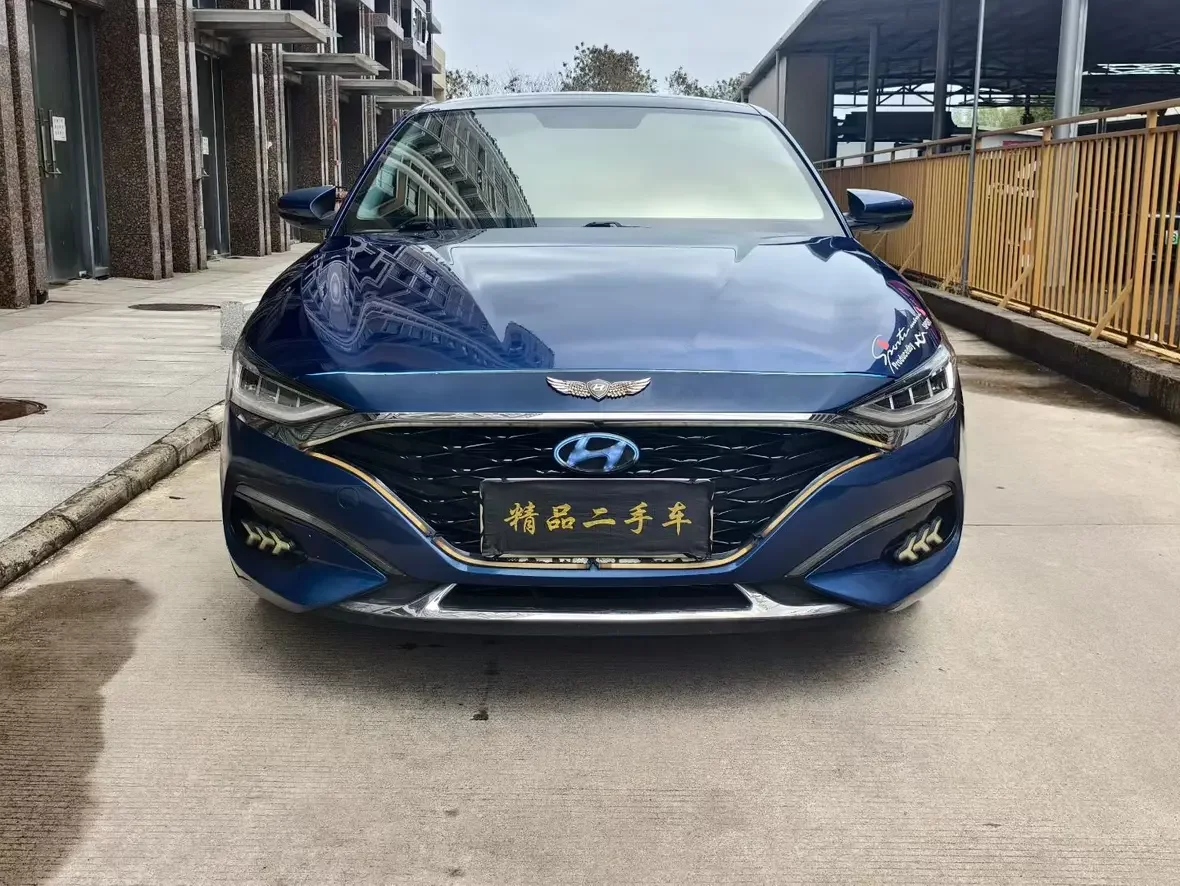 Hyundai Lafesta