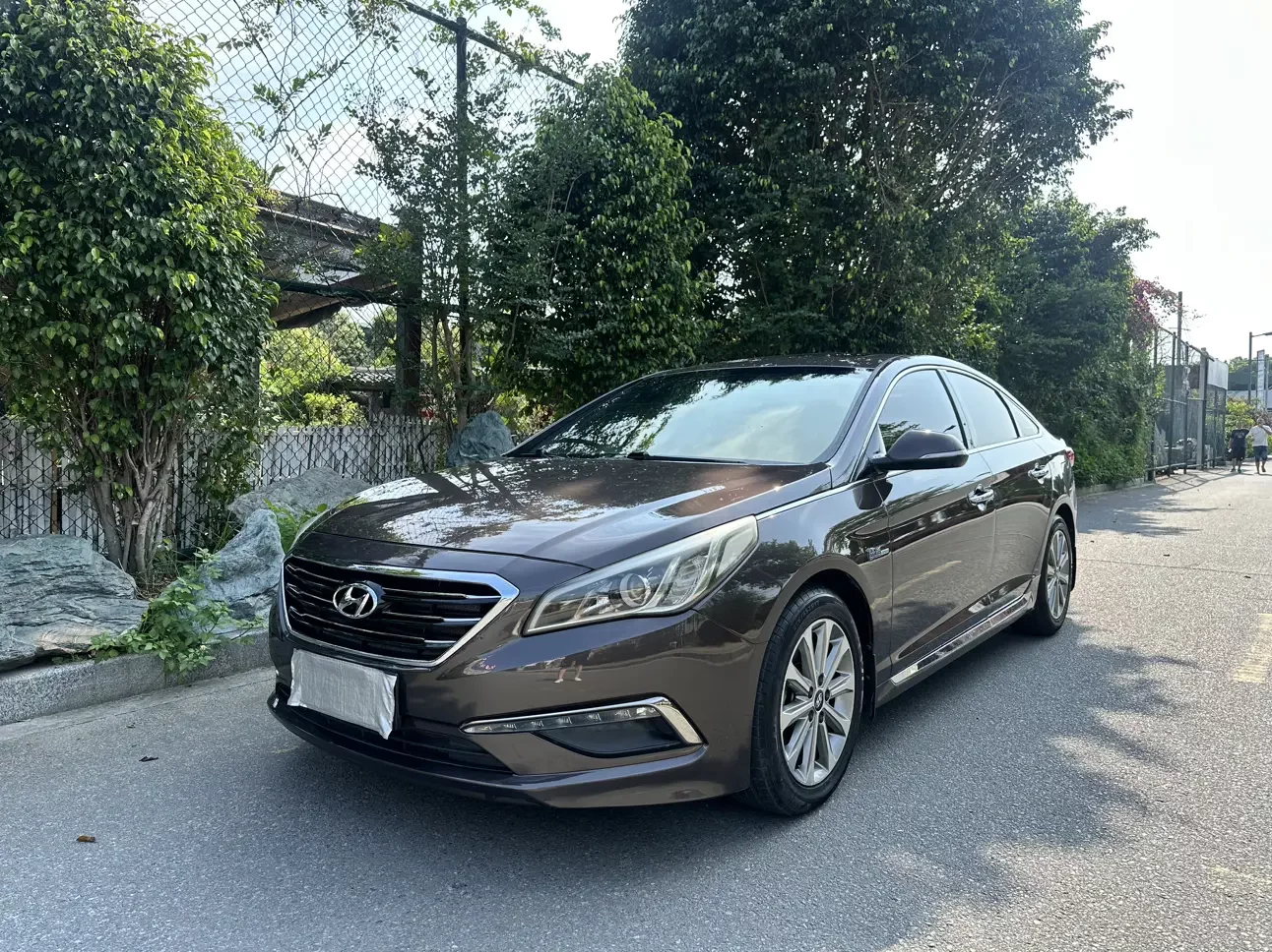 Hyundai sonata nine