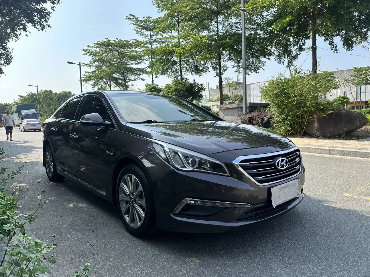 Hyundai sonata nine